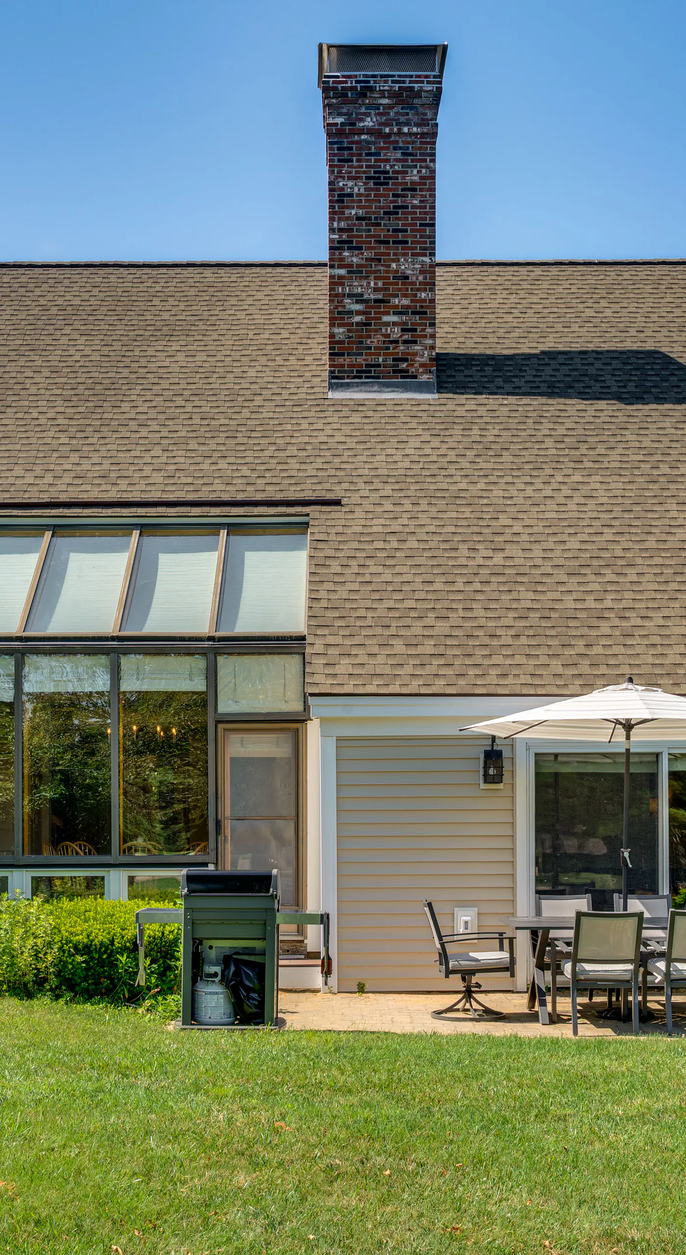 Lake & Beach Access: Family Townhome in Laconia