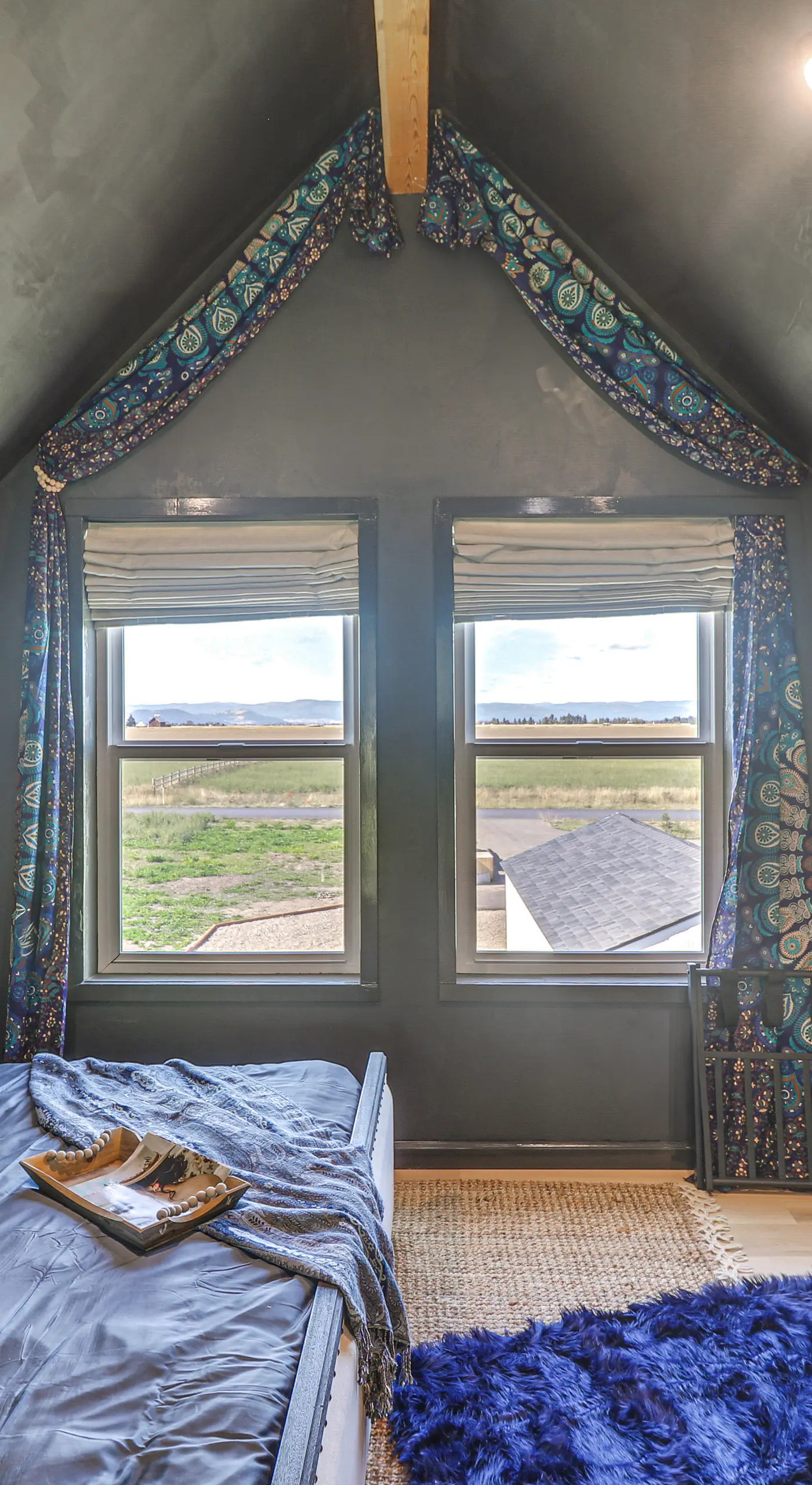 Kalispell Mountain Getaway w/ Hot Tub & Fire Pit!