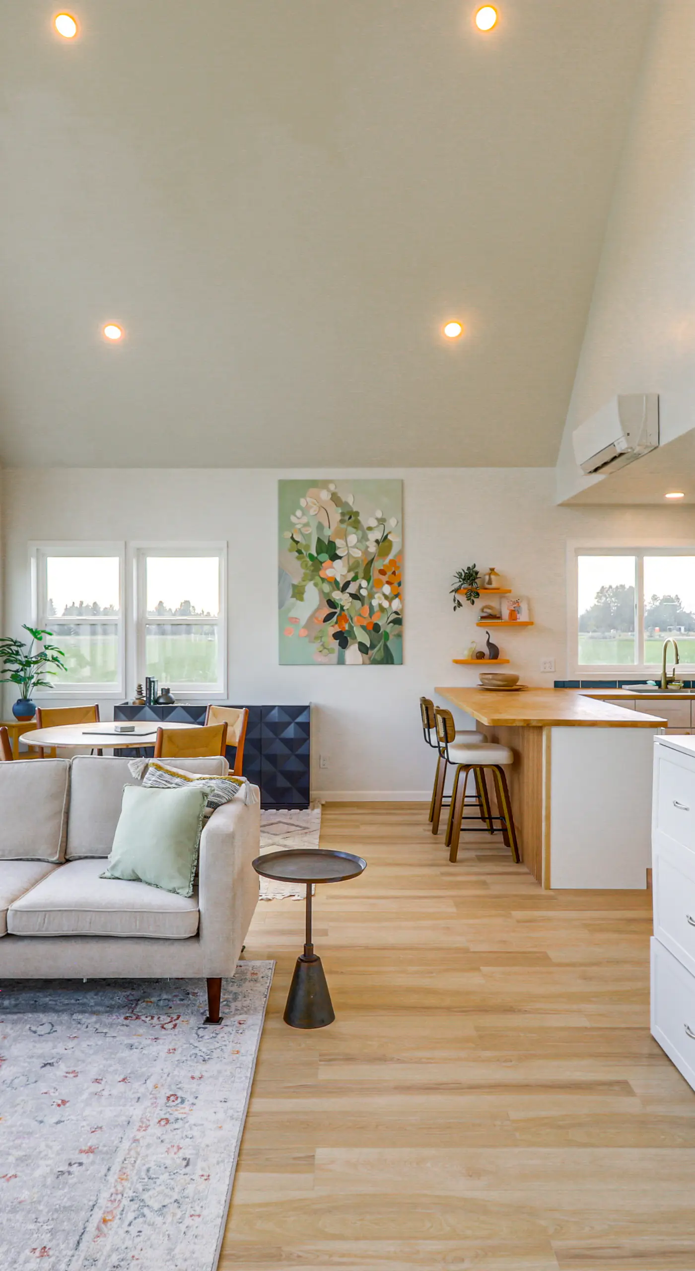Kalispell Mountain Getaway w/ Hot Tub & Fire Pit!