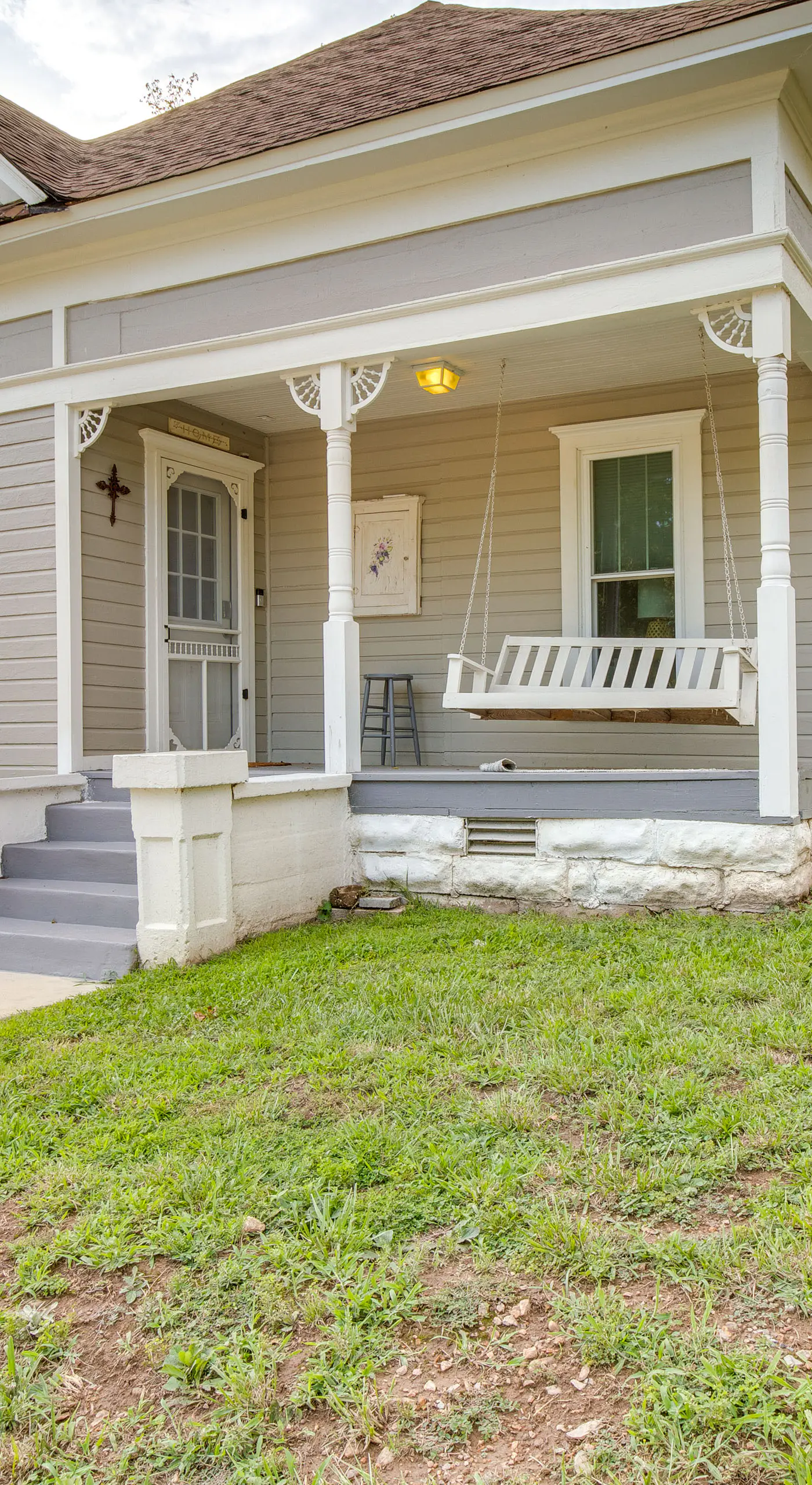 Updated Cotter Cottage: Walk to White River!
