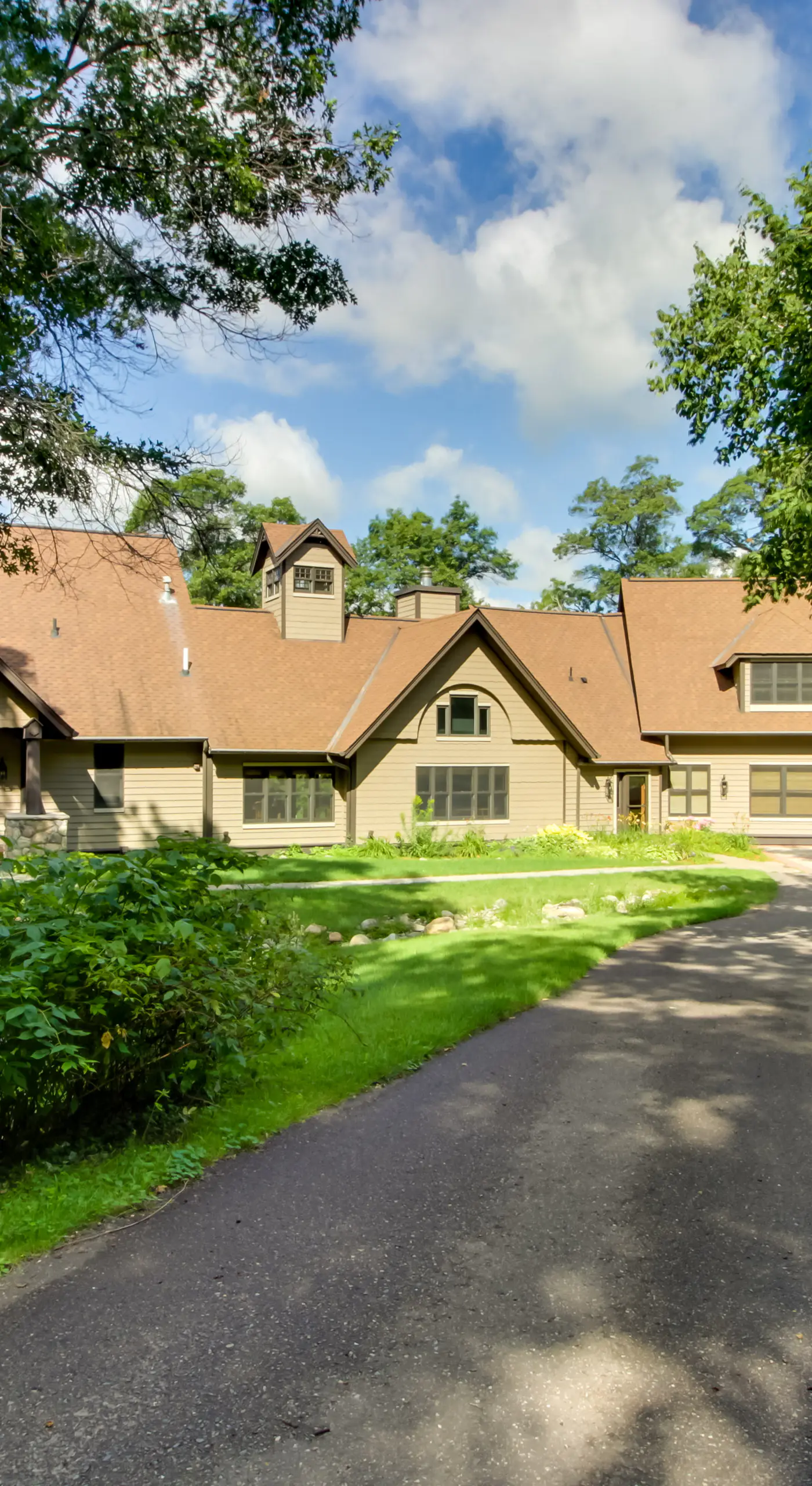 Sprawling Minnesota Home w/ On-Site Lake Access