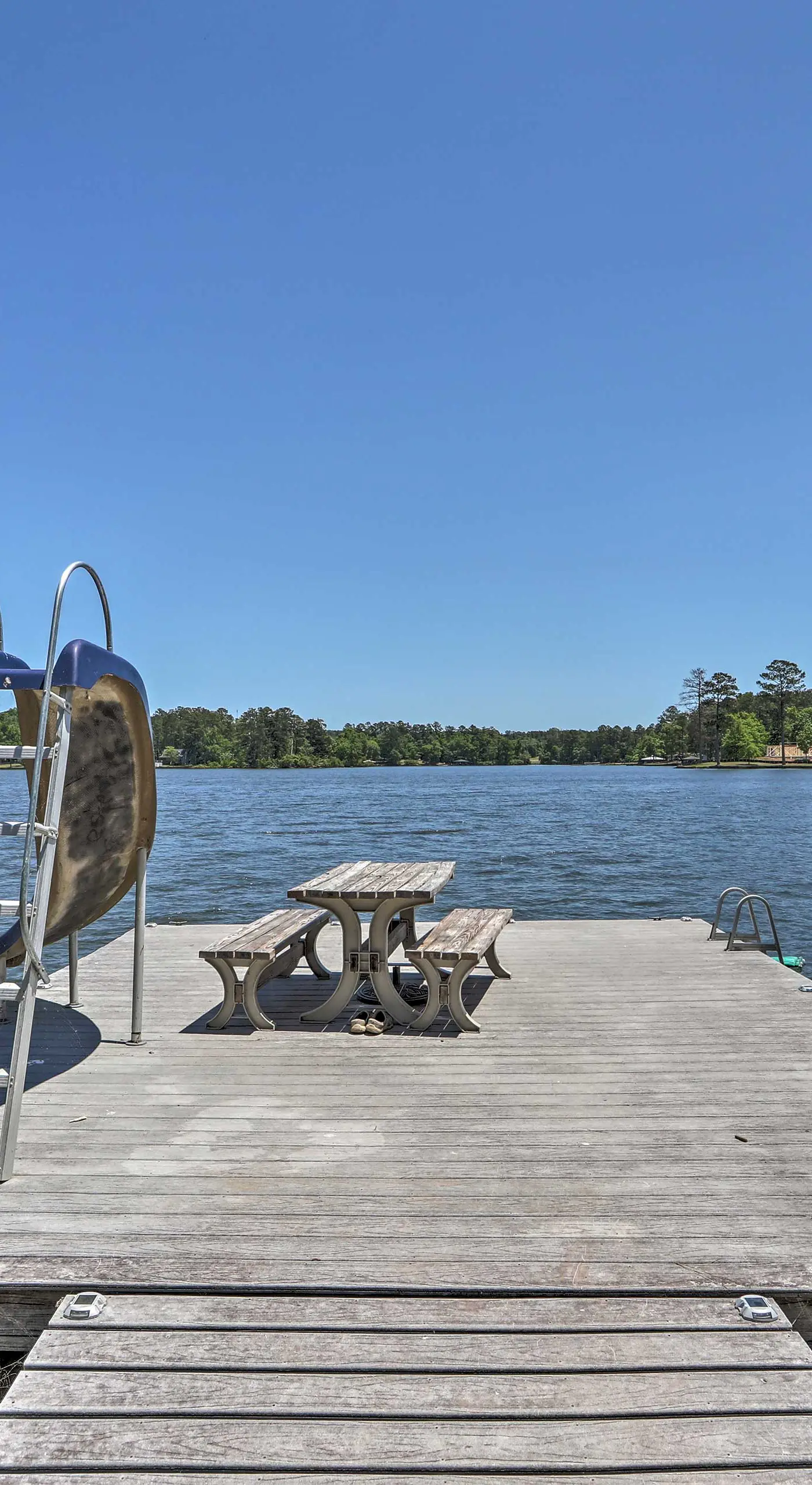 House w/ Dock + Slide Situated on Lake Sinclair!
