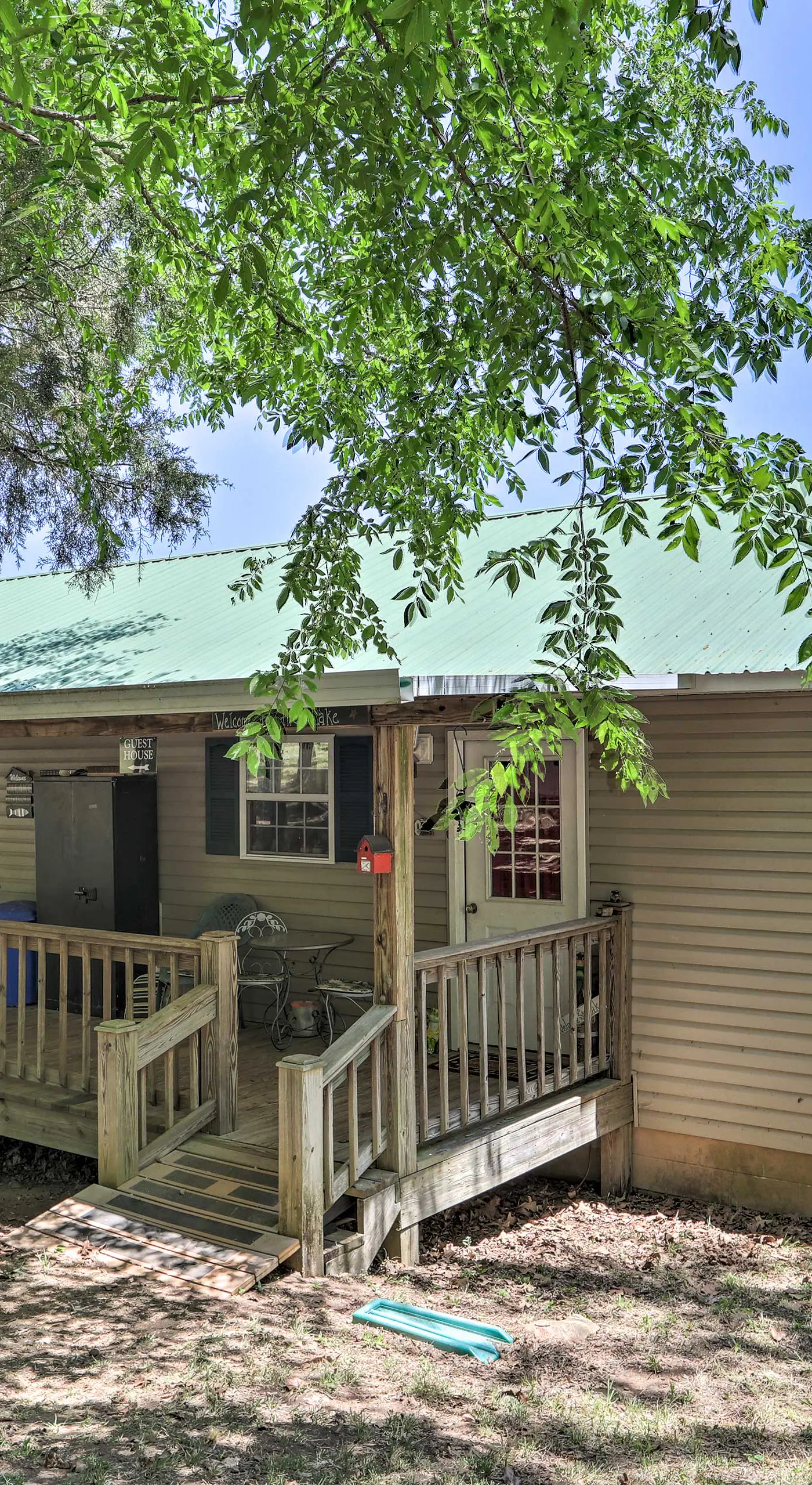 House w/ Dock + Slide Situated on Lake Sinclair!