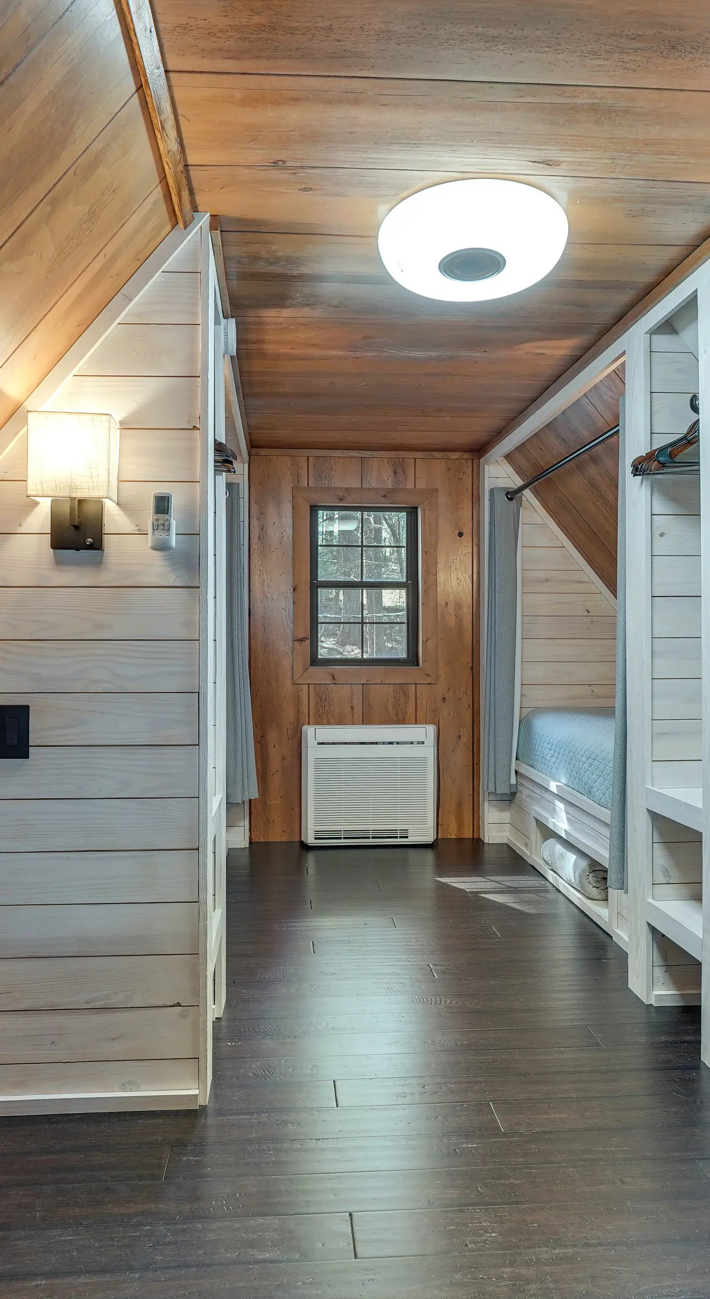 Private Beach & Dock! Cozy Lake Sinclair Cabin