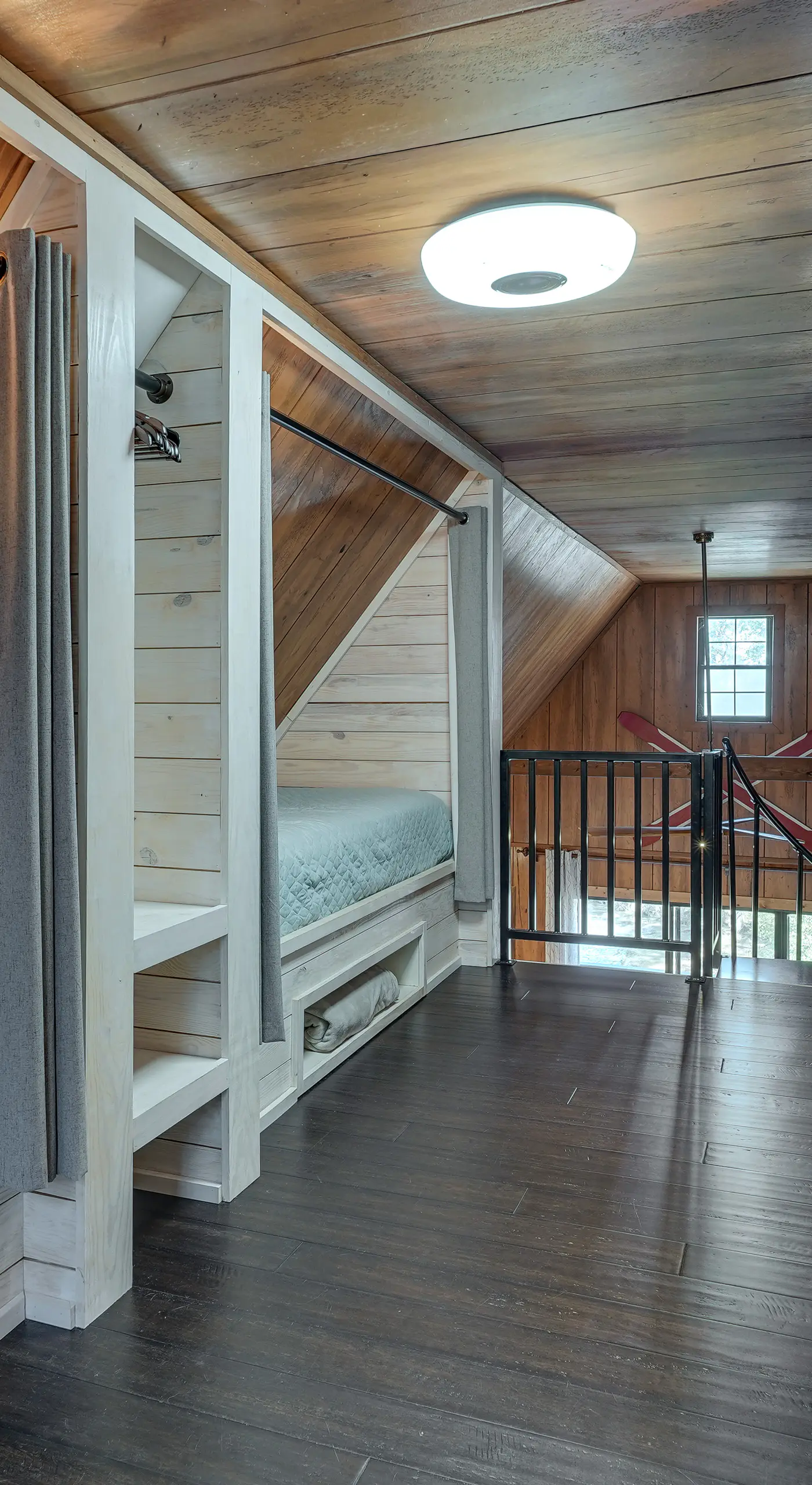 Private Beach & Dock! Cozy Lake Sinclair Cabin