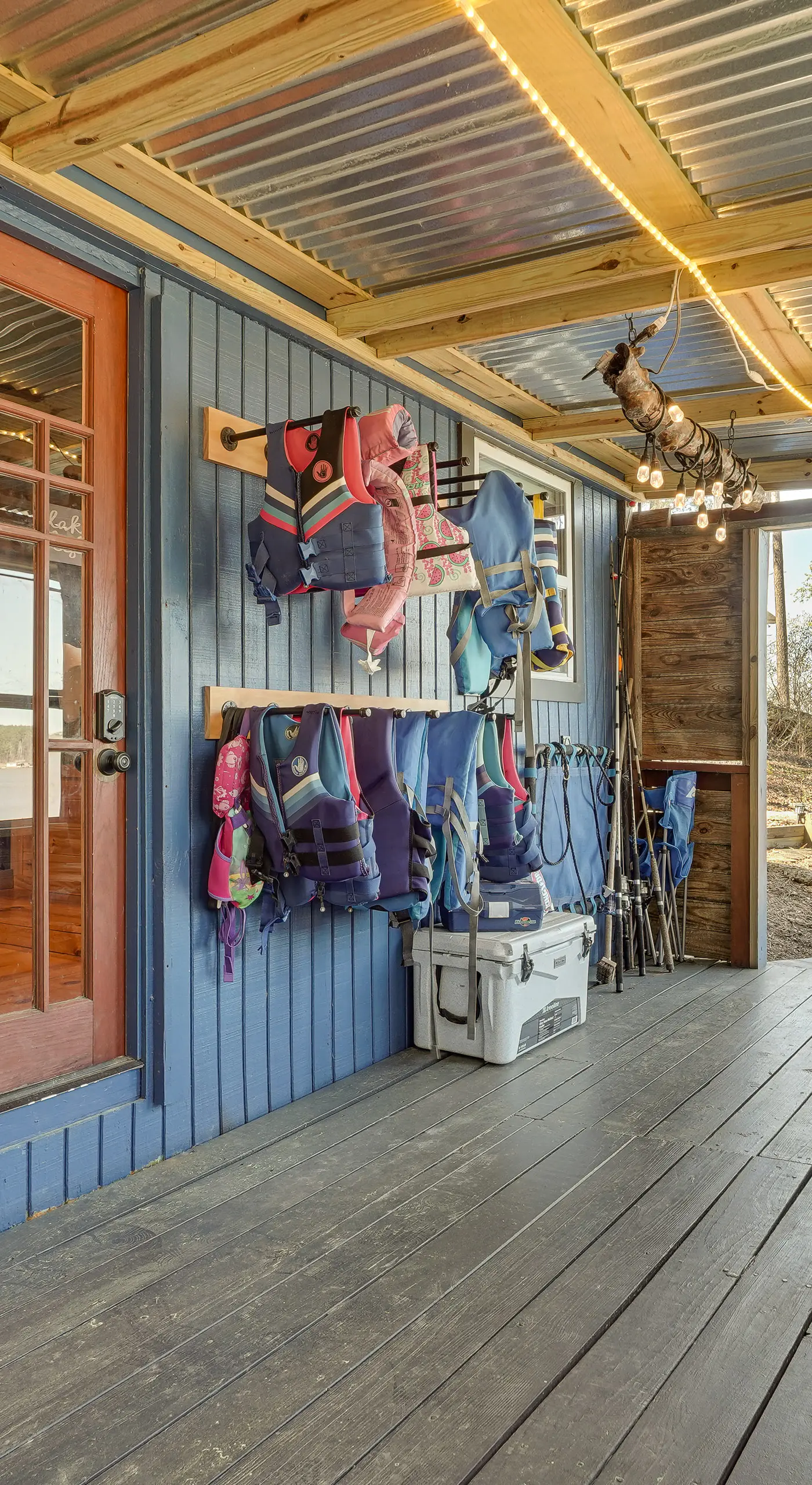 Private Beach & Dock! Cozy Lake Sinclair Cabin