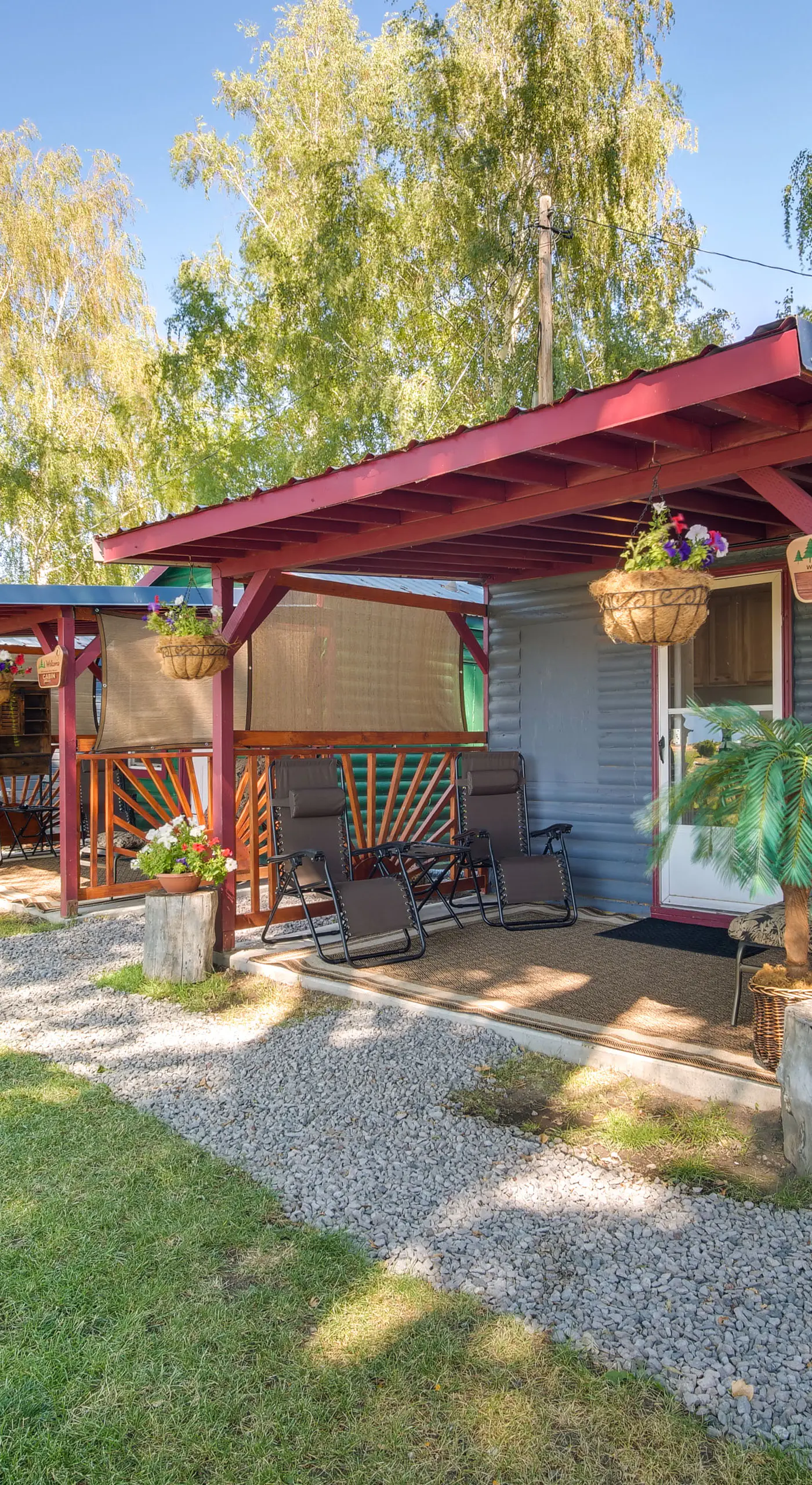 Resort Cabin on the River ~ 21 Mi to Crater Lake!