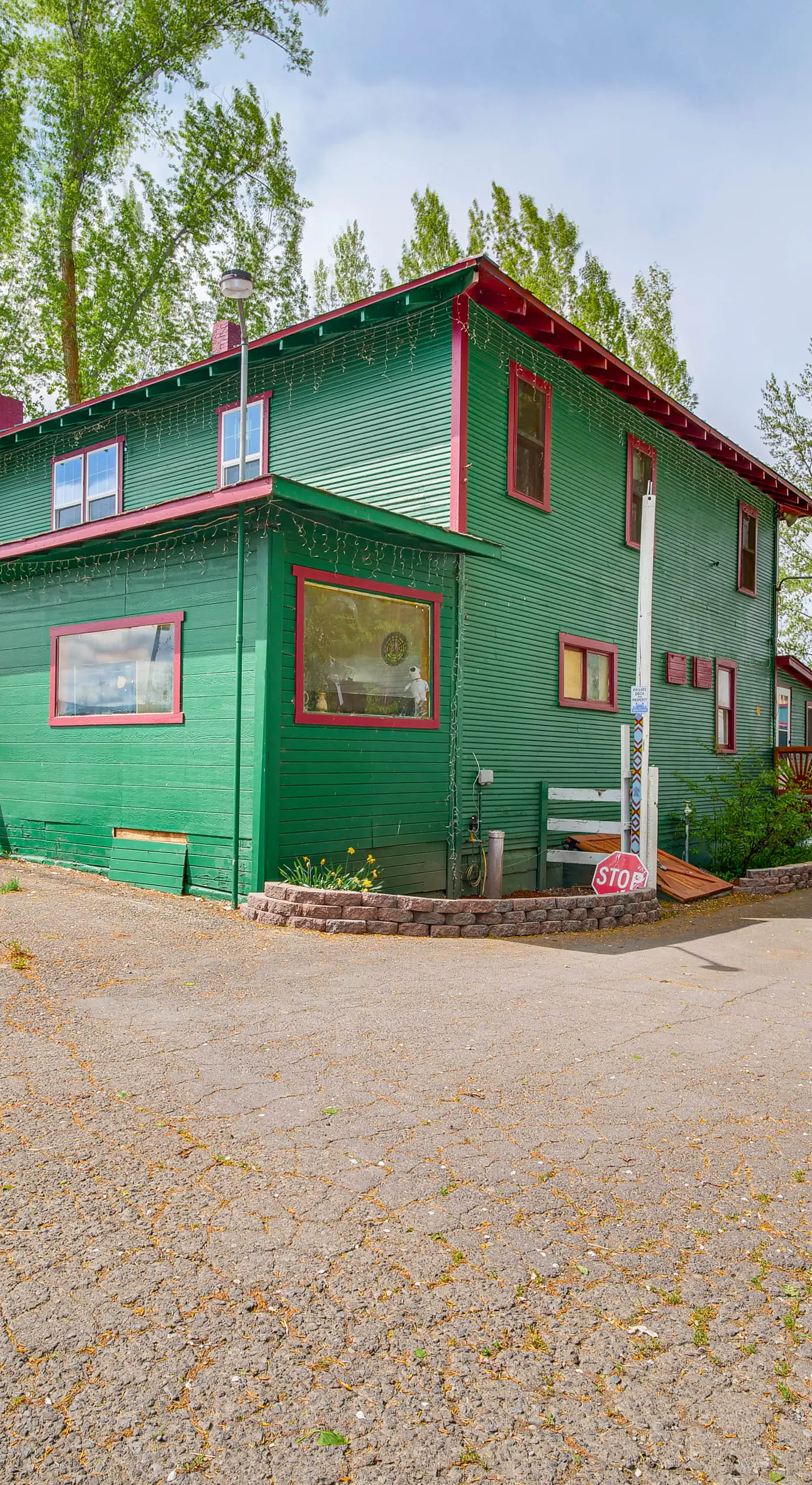Fish & Hike: Peaceful Cabin on Williamson River