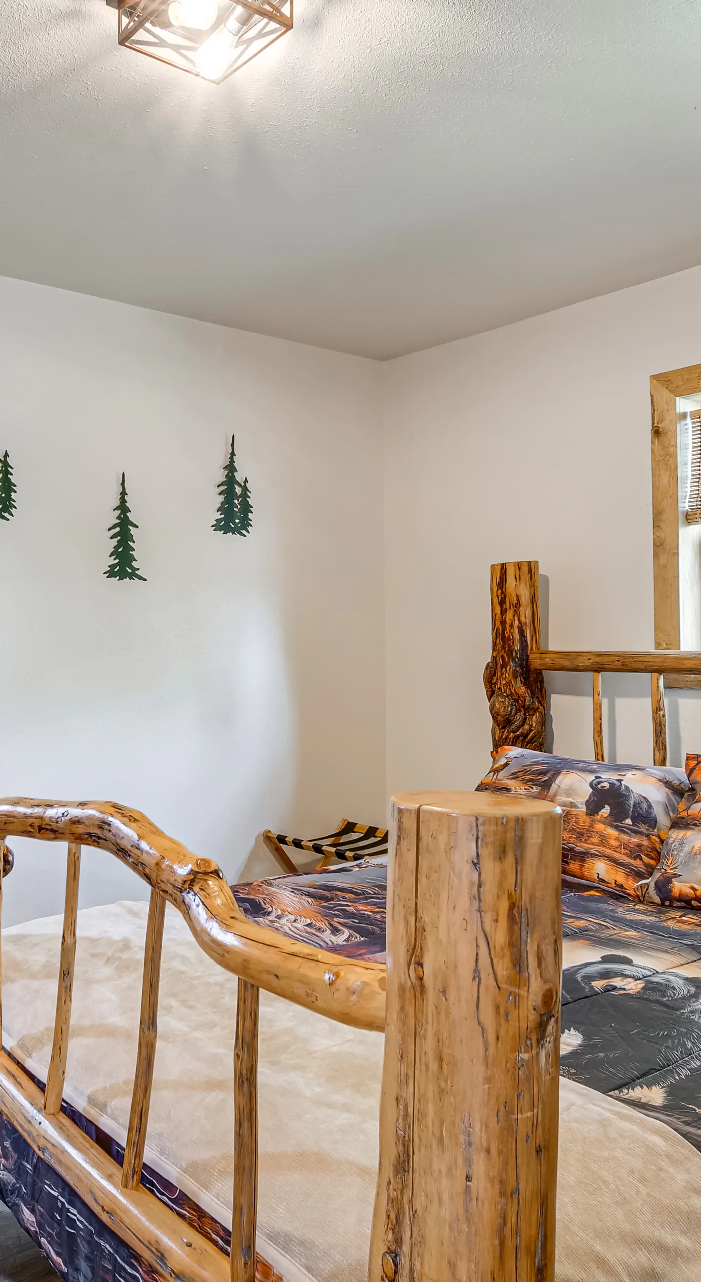 Fish & Hike: Peaceful Cabin on Williamson River
