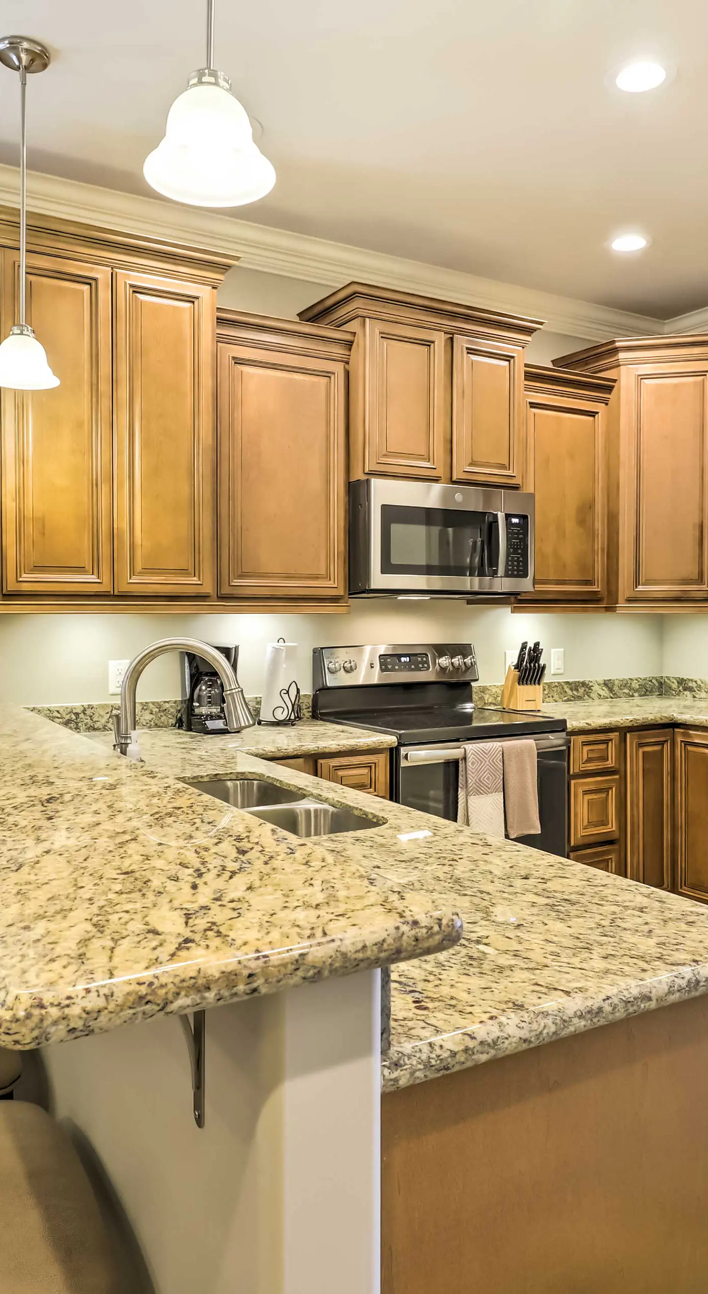 Diamondhead Condo - Marina, Pool Access & Golfing!