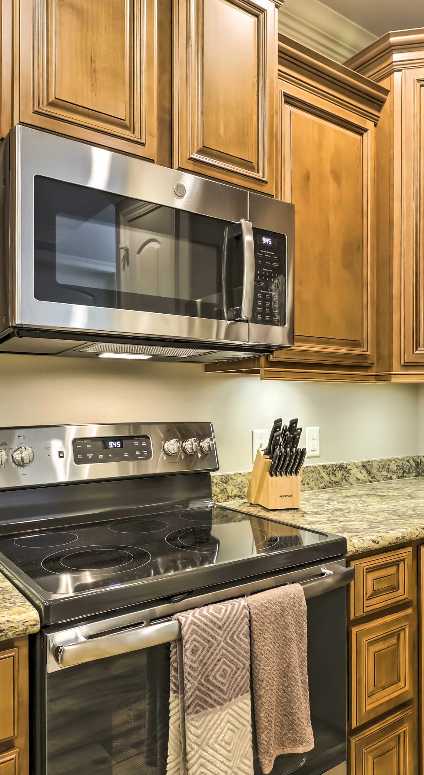 Diamondhead Condo - Marina, Pool Access & Golfing!