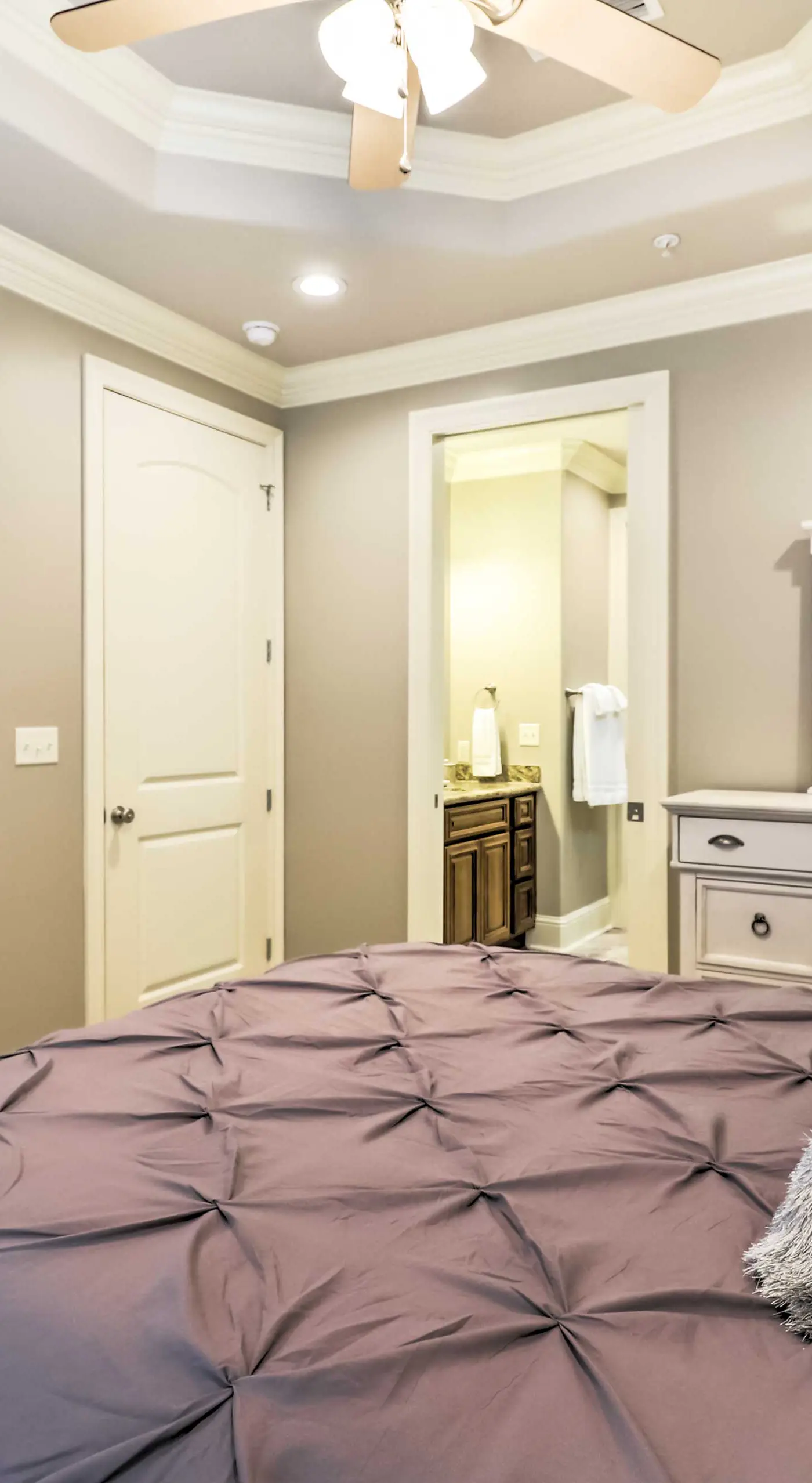 Diamondhead Condo - Marina, Pool Access & Golfing!