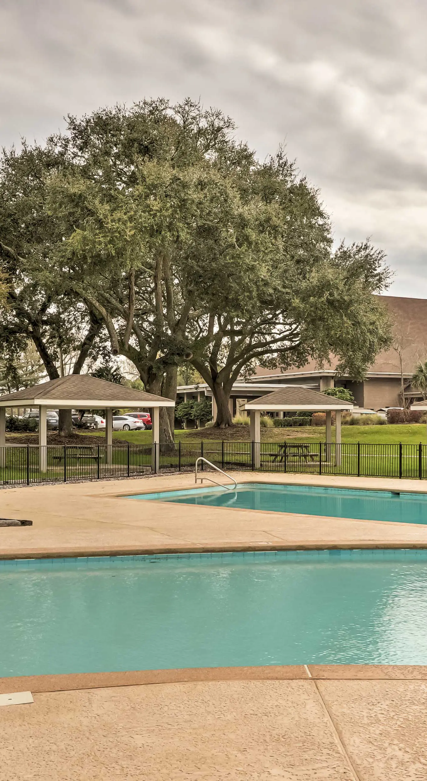 Diamondhead Condo - Marina, Pool Access & Golfing!
