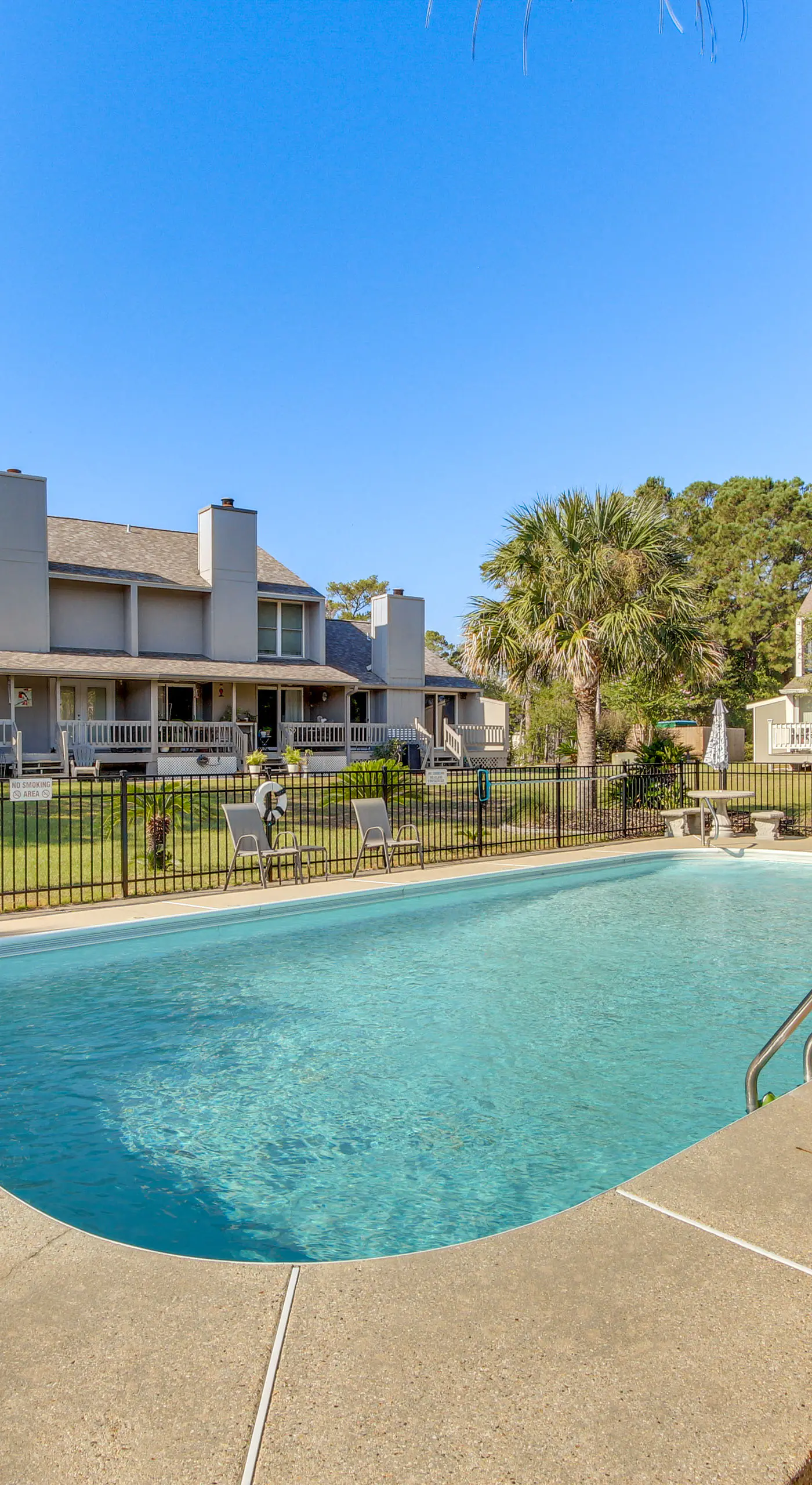 Inviting Home w/ Golf Course View in Diamondhead!