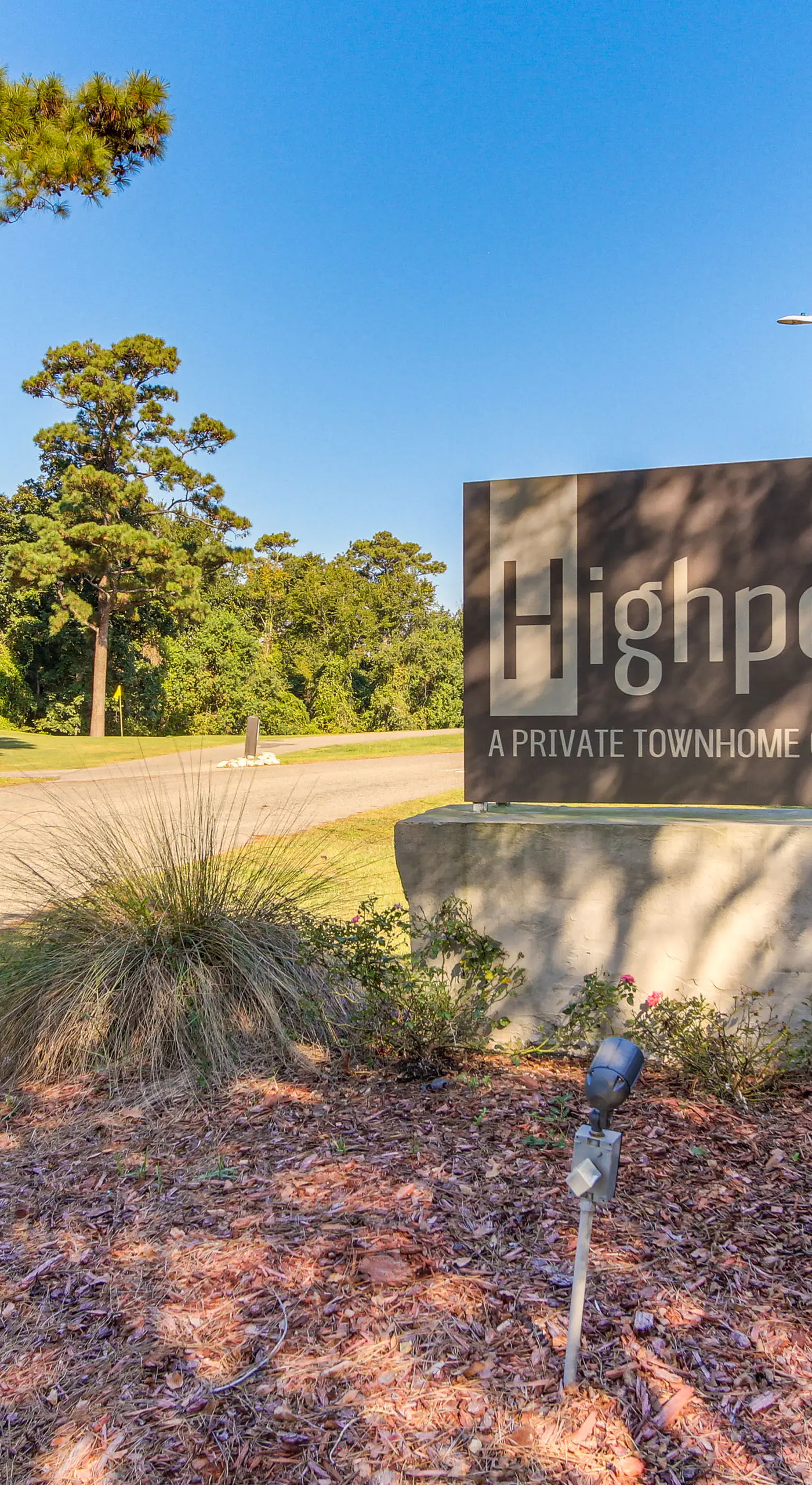 Inviting Home w/ Golf Course View in Diamondhead!