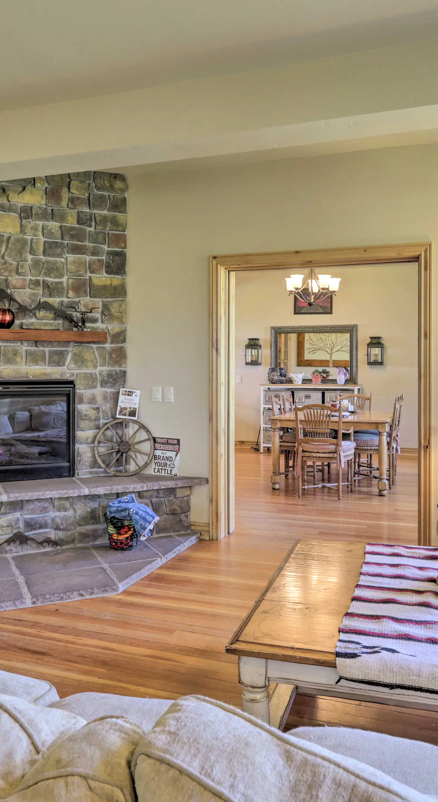 Fruita Victorian Home w/ Hot Tub + Mountains!