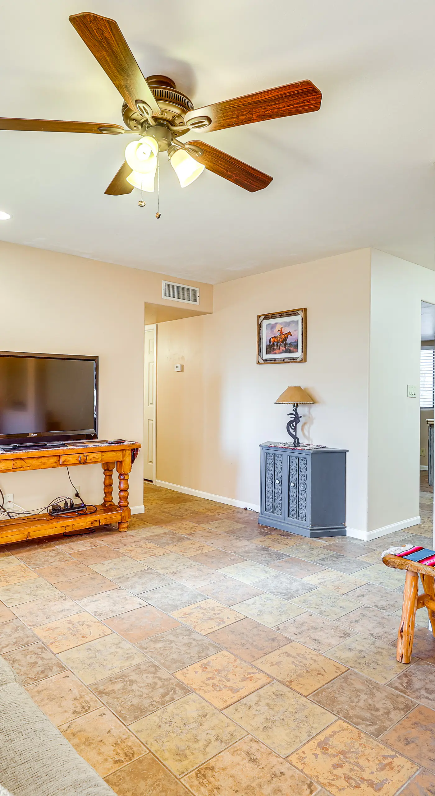 Near Golfing & Green Spaces: Florence Family Home!