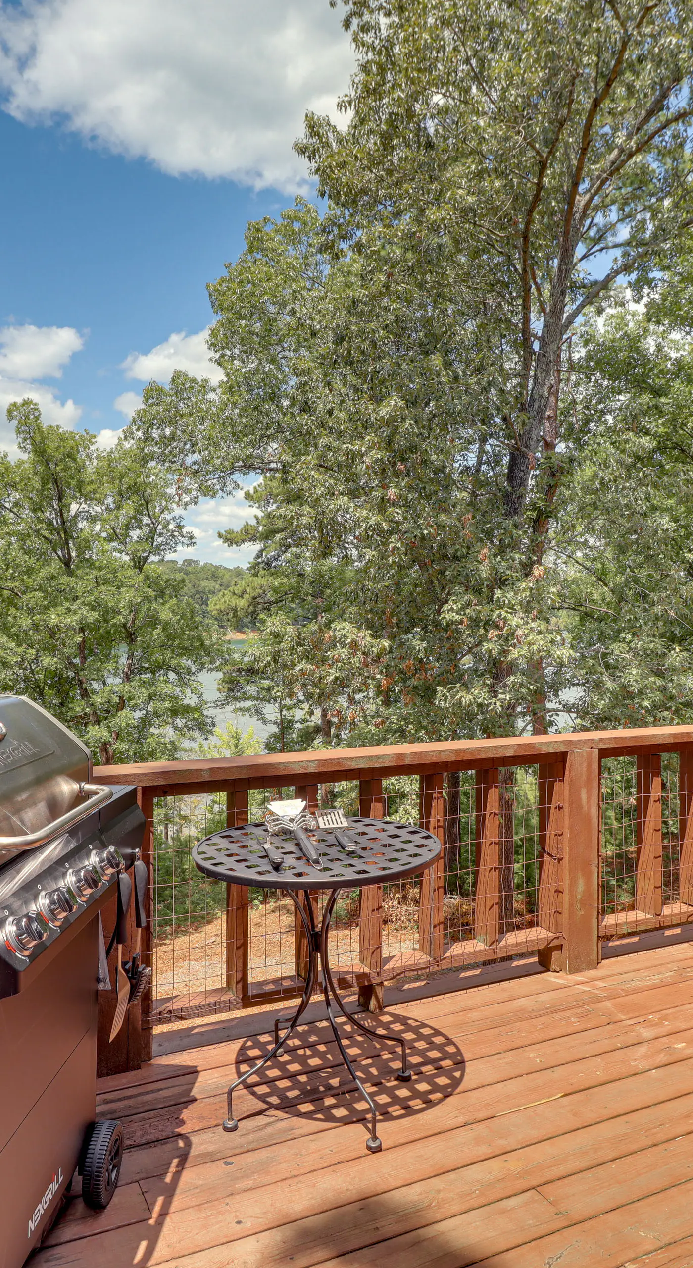 Peaceful Greers Ferry Cabin w/ Deck & Lake View!