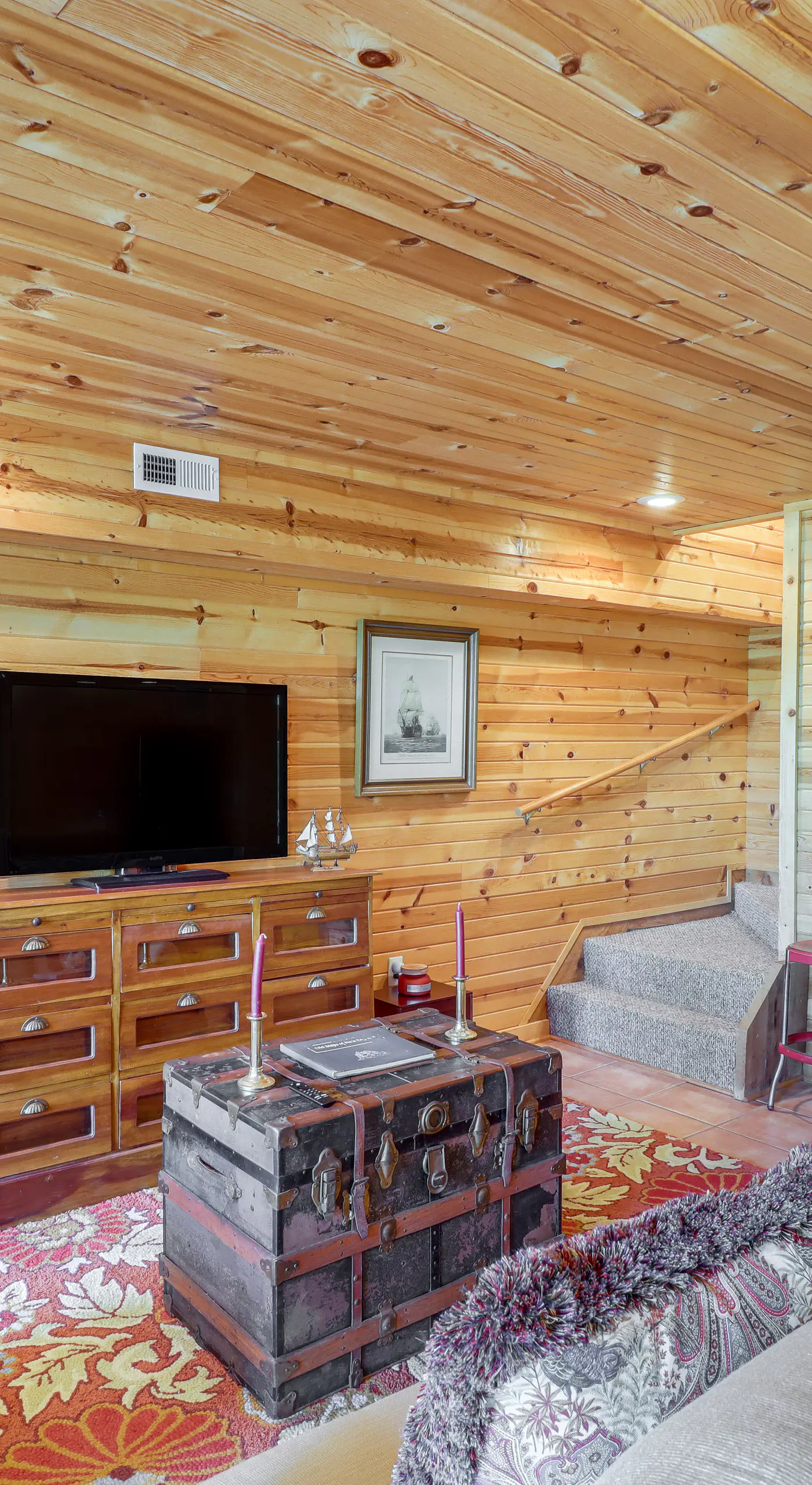 Peaceful Greers Ferry Cabin w/ Deck & Lake View!