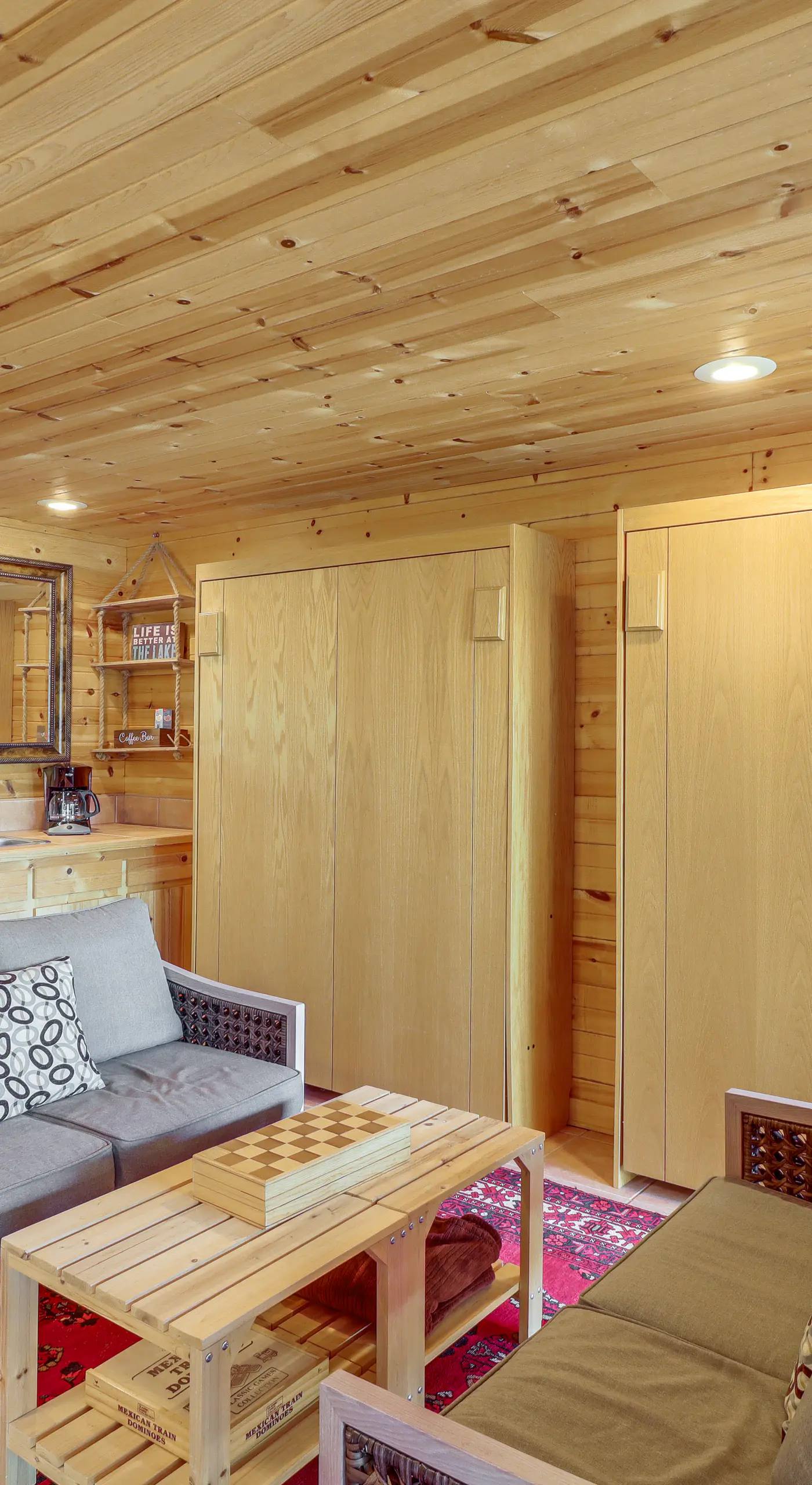 Peaceful Greers Ferry Cabin w/ Deck & Lake View!