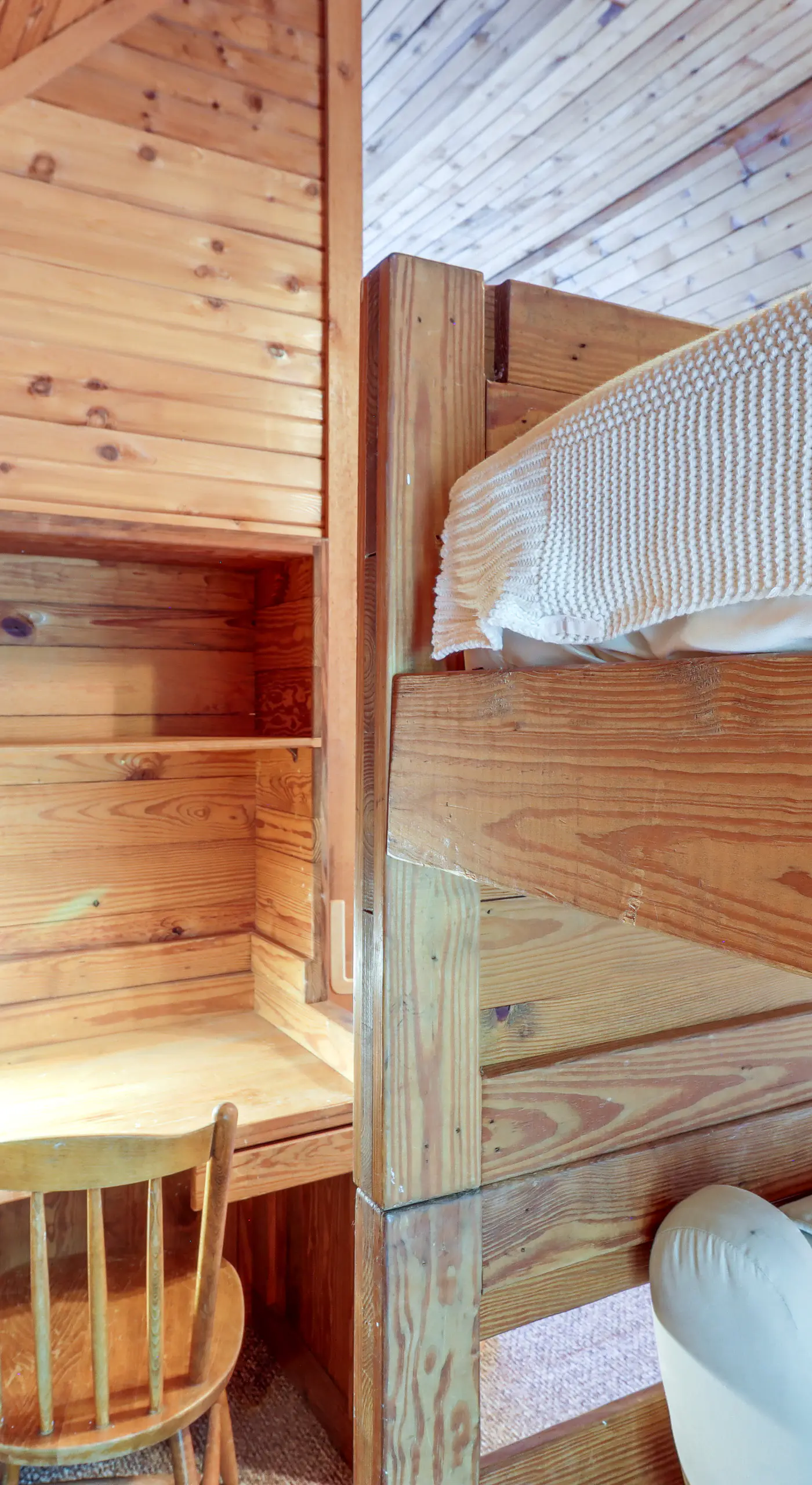 Peaceful Greers Ferry Cabin w/ Deck & Lake View!