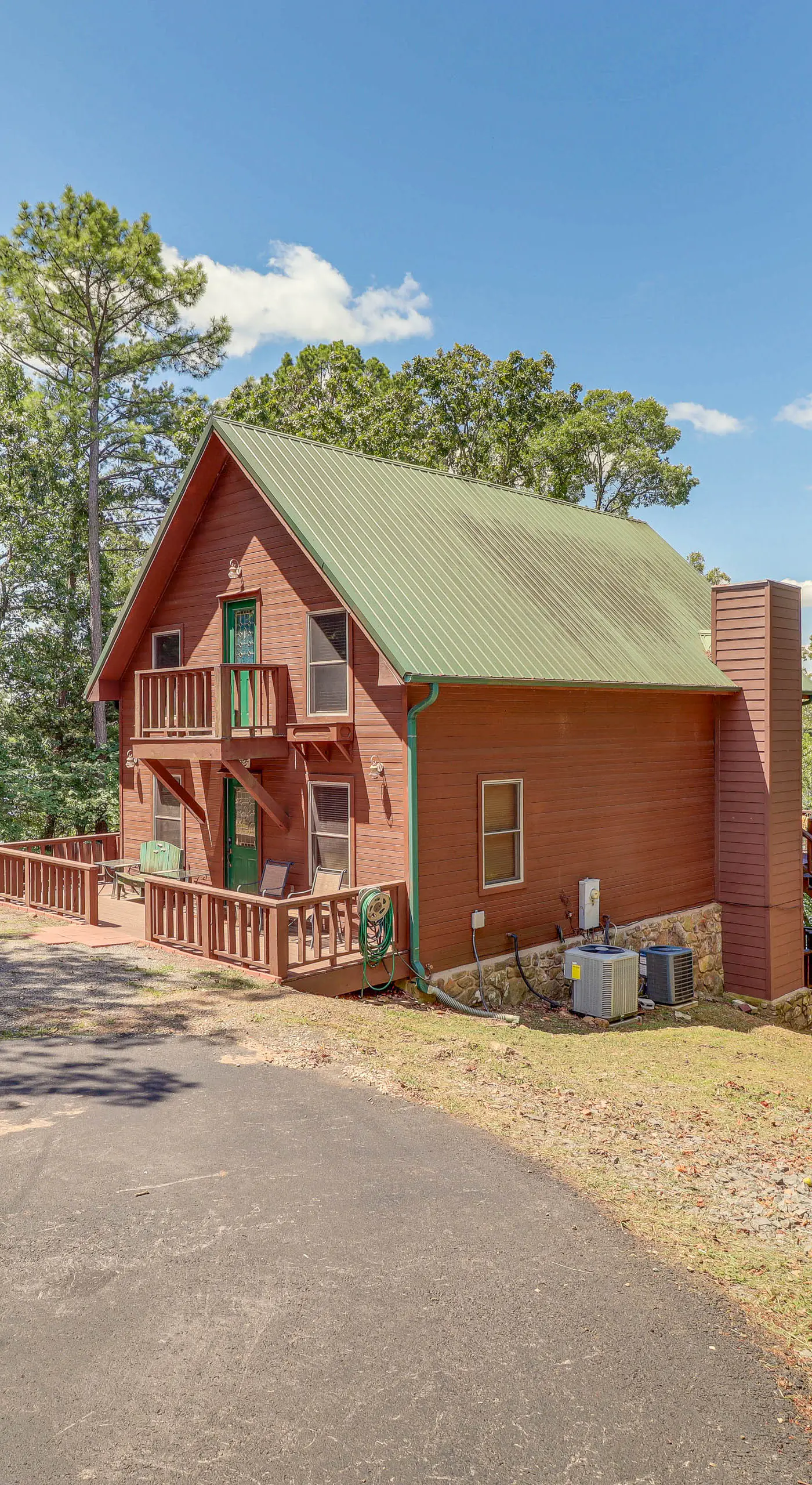 Peaceful Greers Ferry Cabin w/ Deck & Lake View!