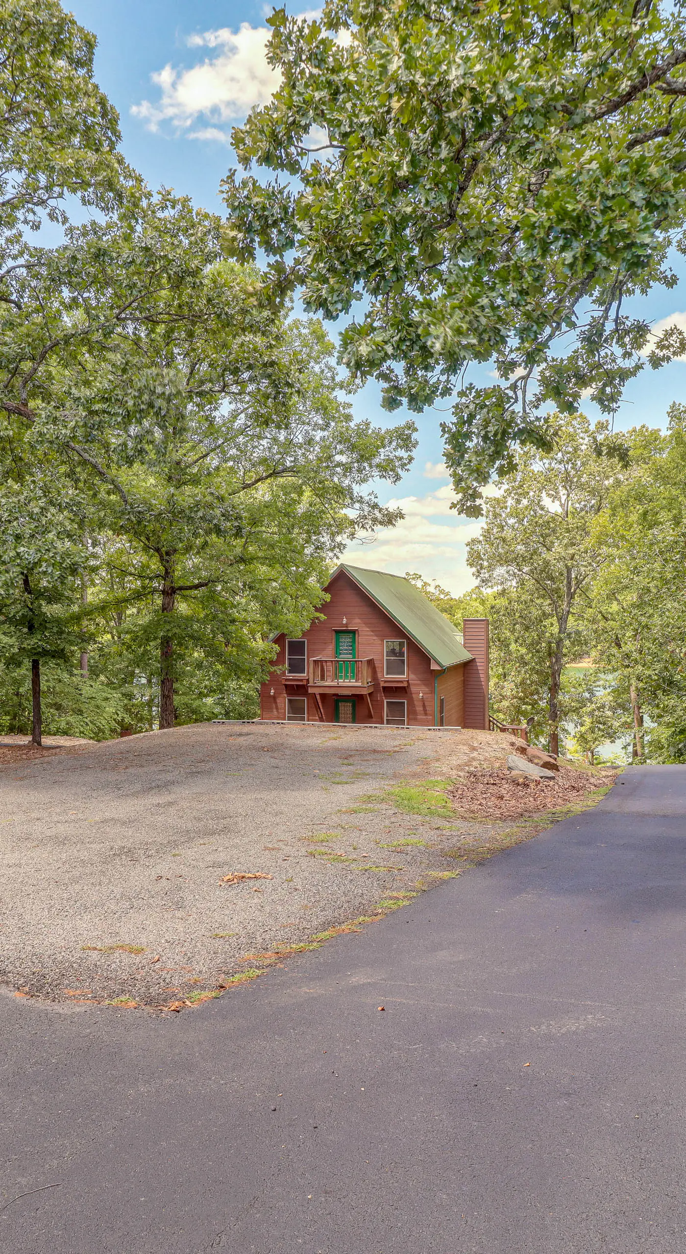 Peaceful Greers Ferry Cabin w/ Deck & Lake View!