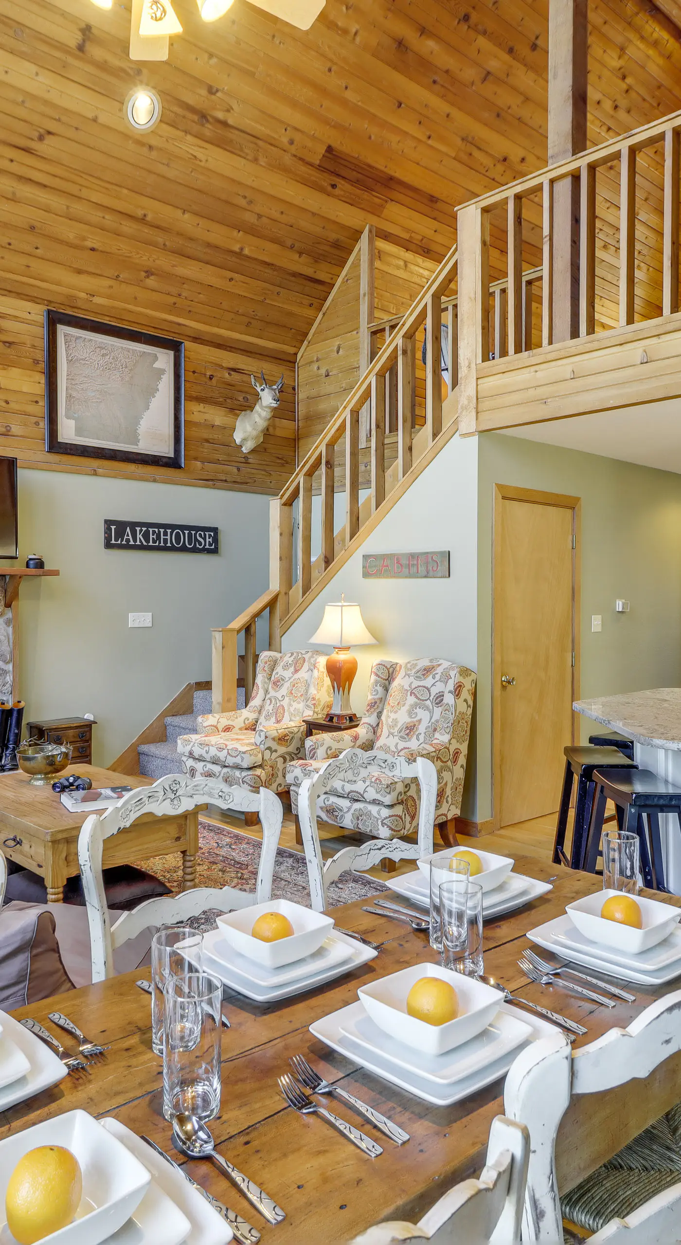 Peaceful Greers Ferry Cabin w/ Deck & Lake View!