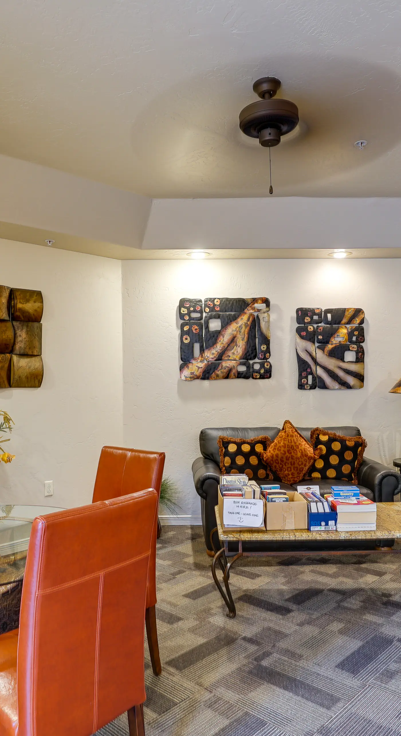 Inviting Las Cruces Condo < 1 Mi to Mesilla Plaza!