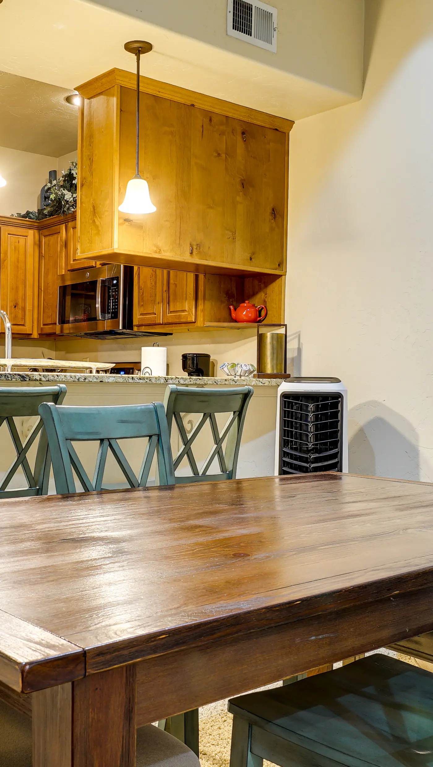 Inviting Las Cruces Condo < 1 Mi to Mesilla Plaza!