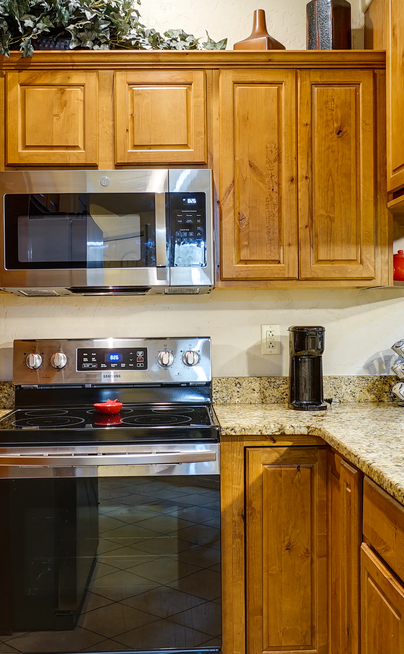 Inviting Las Cruces Condo < 1 Mi to Mesilla Plaza!