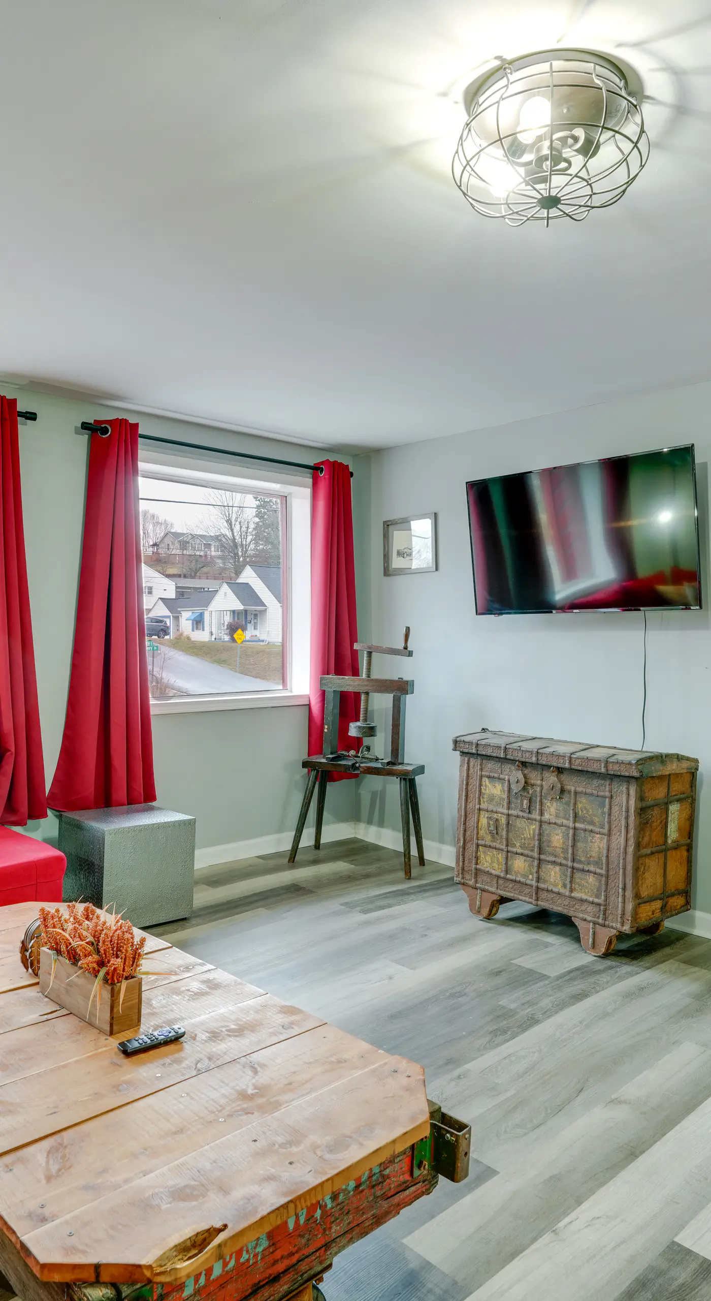 Comfy Kingsport Apartment - Walk to Brewery!
