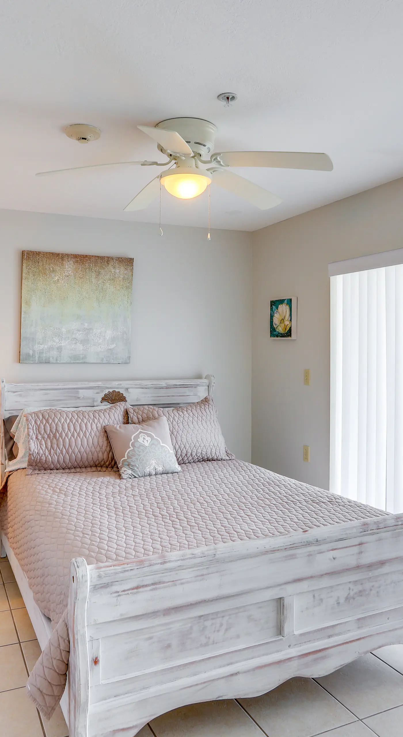 Cozy Lakefront Middle Bass Retreat w/ Balcony