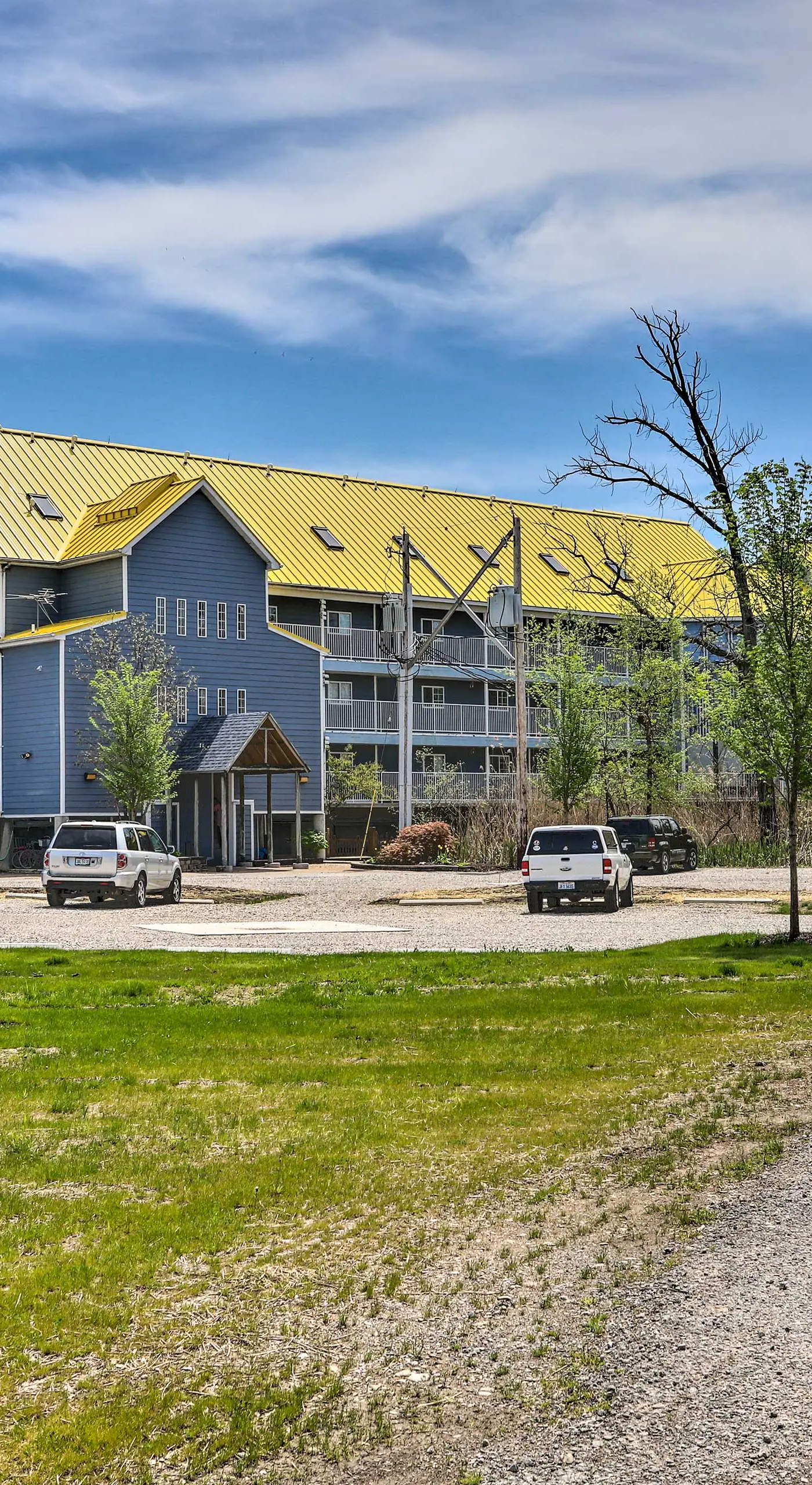 Cozy Lakefront Middle Bass Retreat w/ Balcony