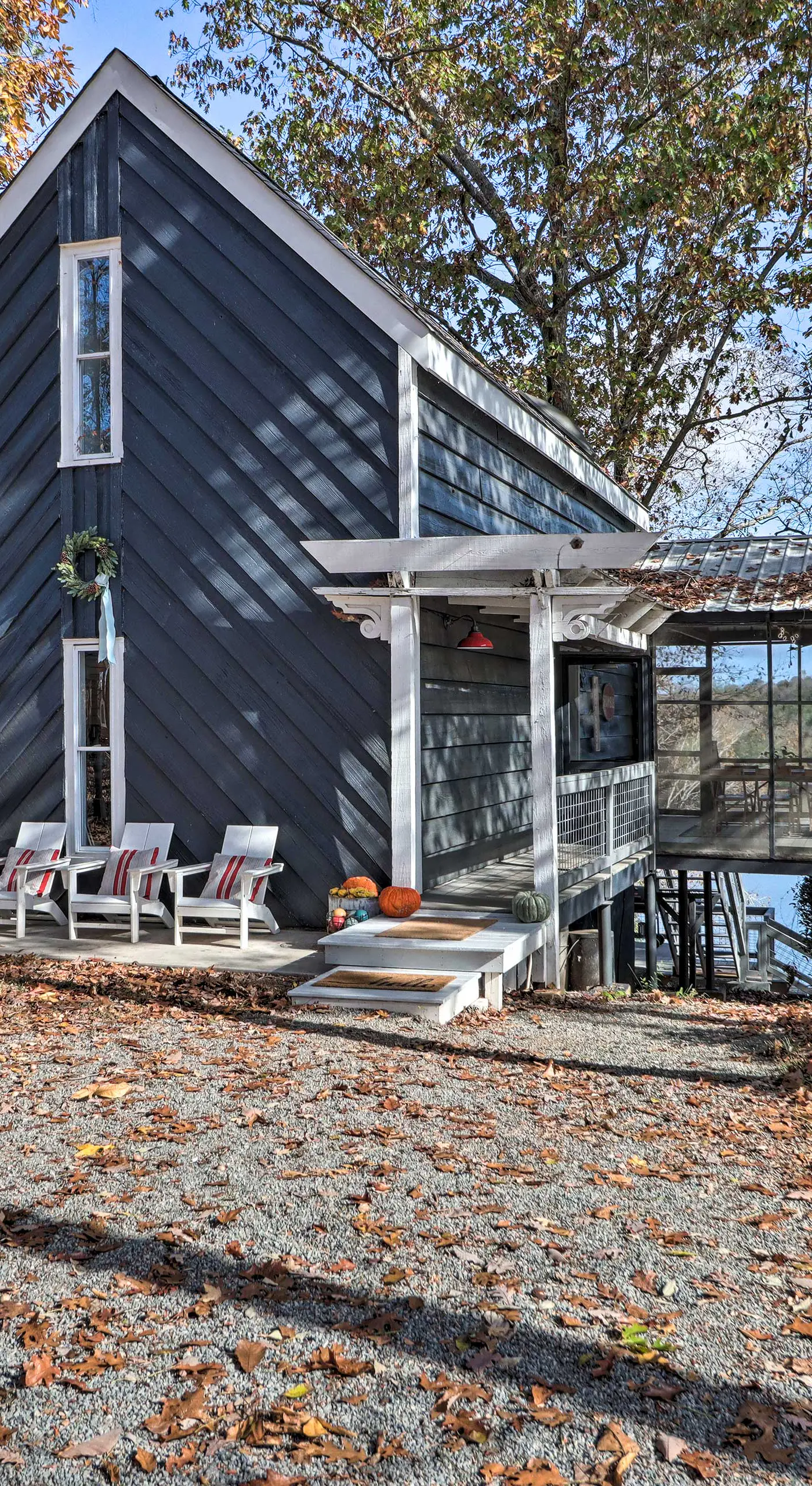 'The Chalet on Sinclair' w/ Private Dock & Kayaks!
