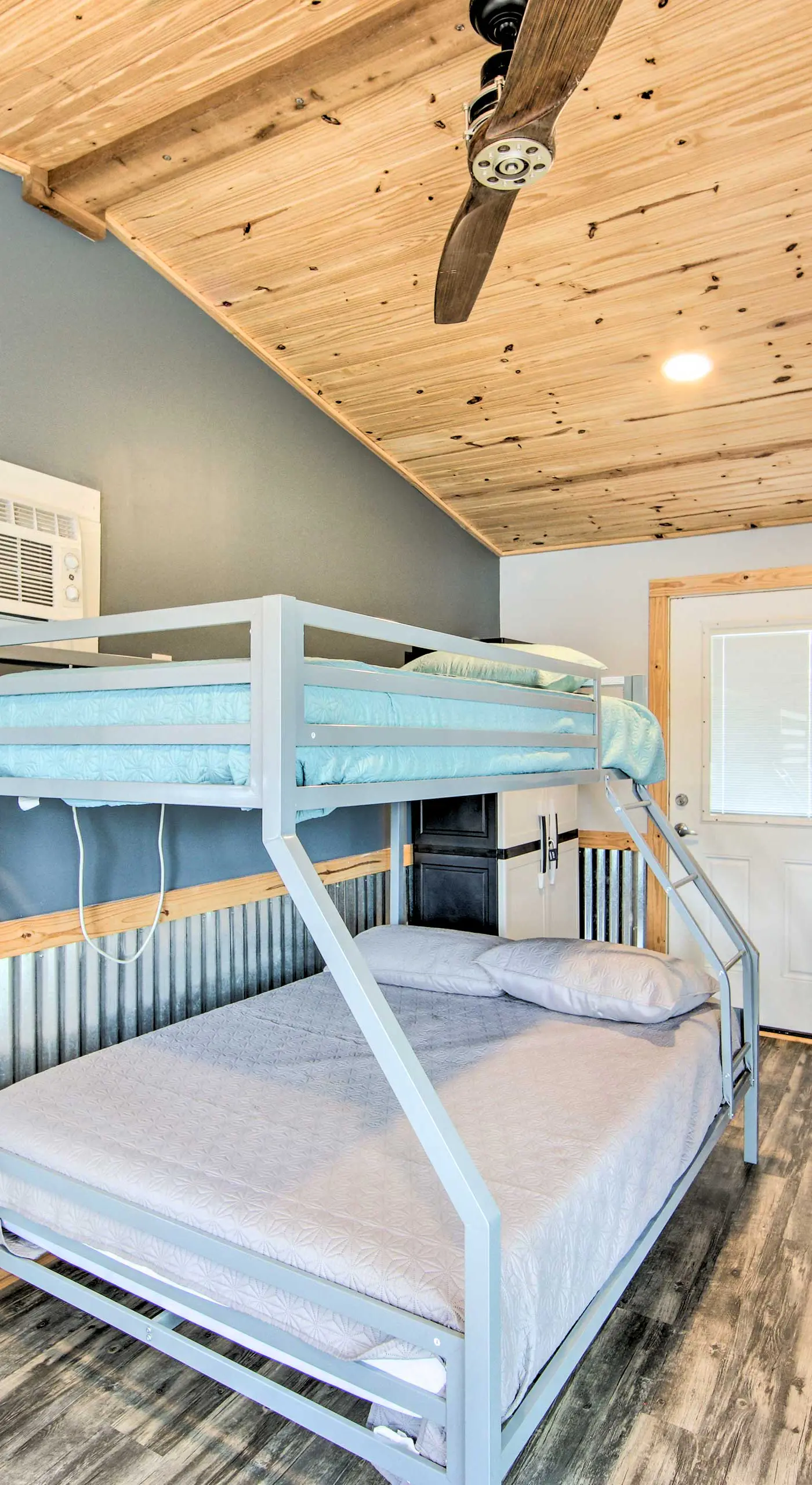 On-Site Boat Launch: Gun Barrel City Lake House