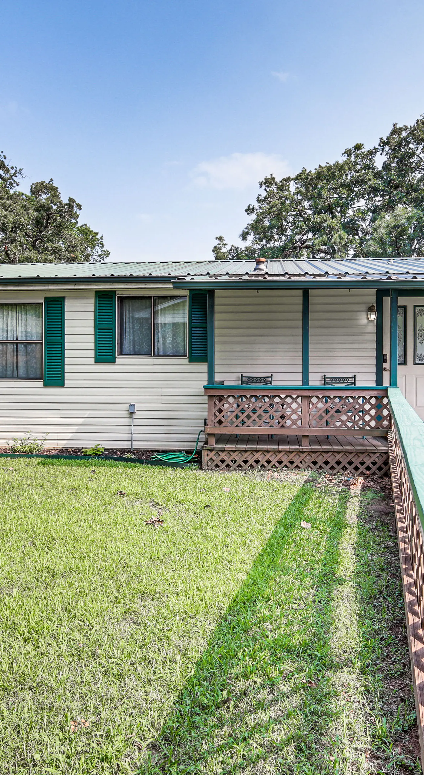 Lakefront Gun Barrel City Home w/ Dock & Deck