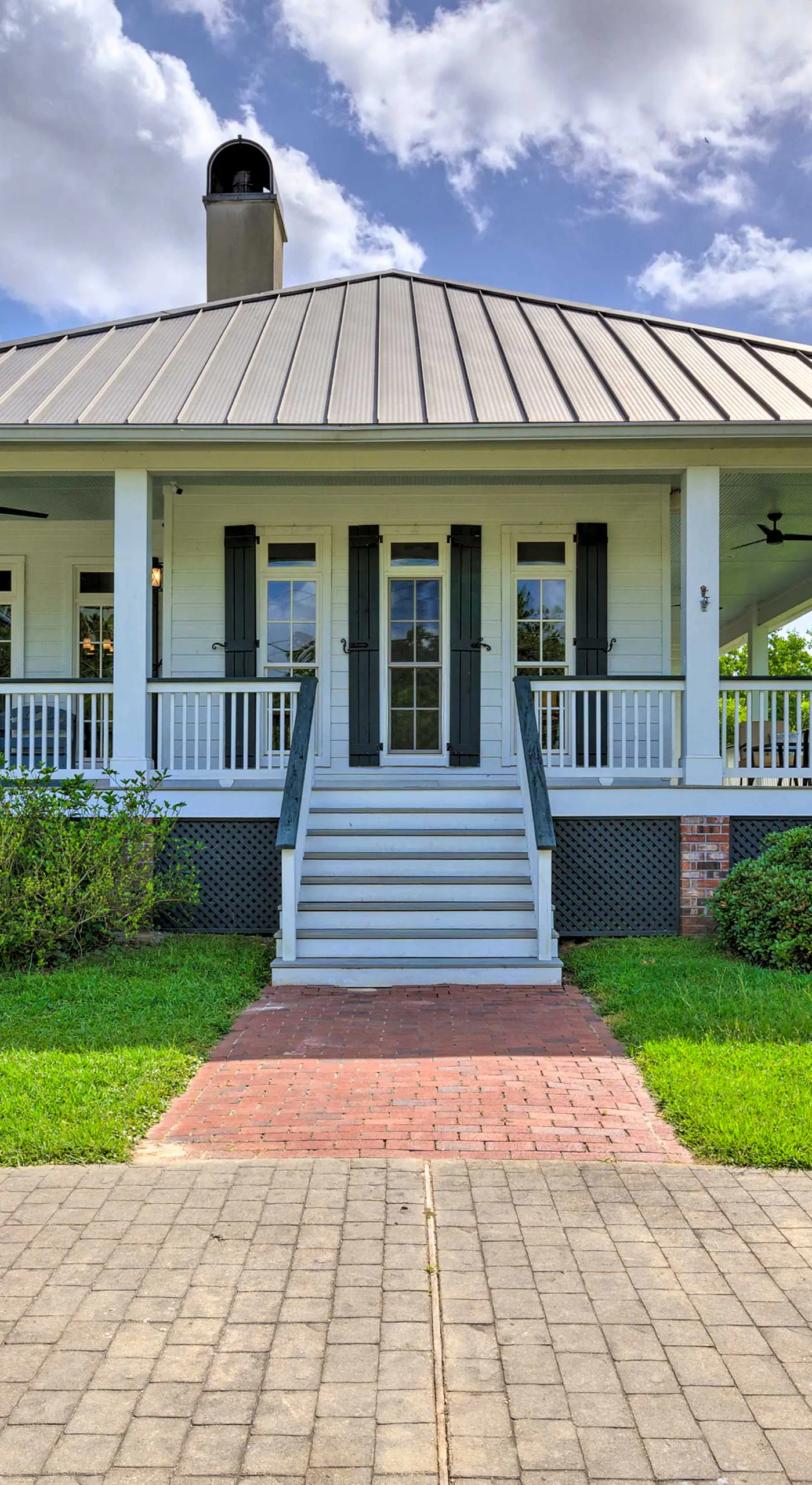 Bright Waveland Home - Walk to Beach Access!