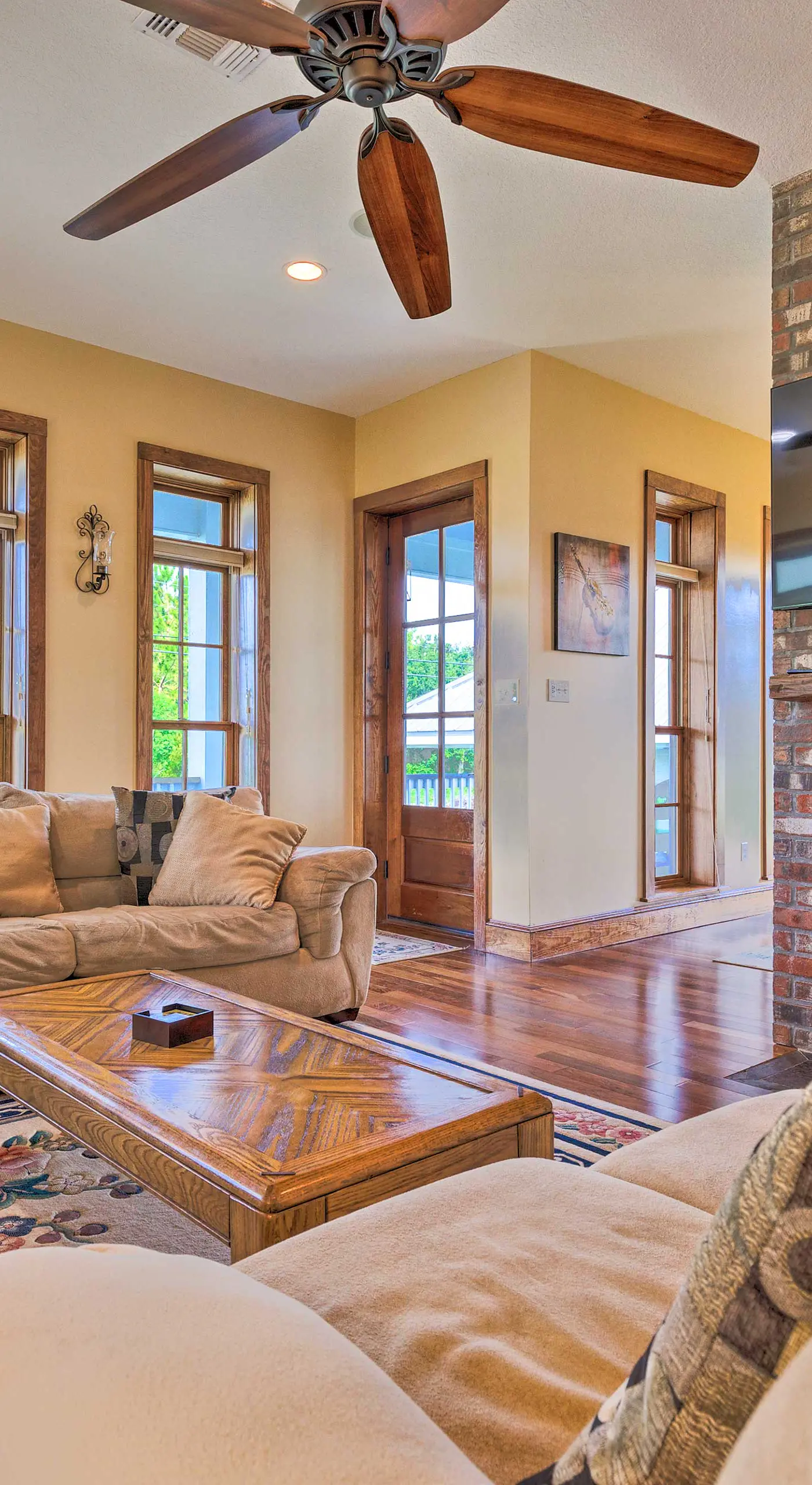 Bright Waveland Home - Walk to Beach Access!