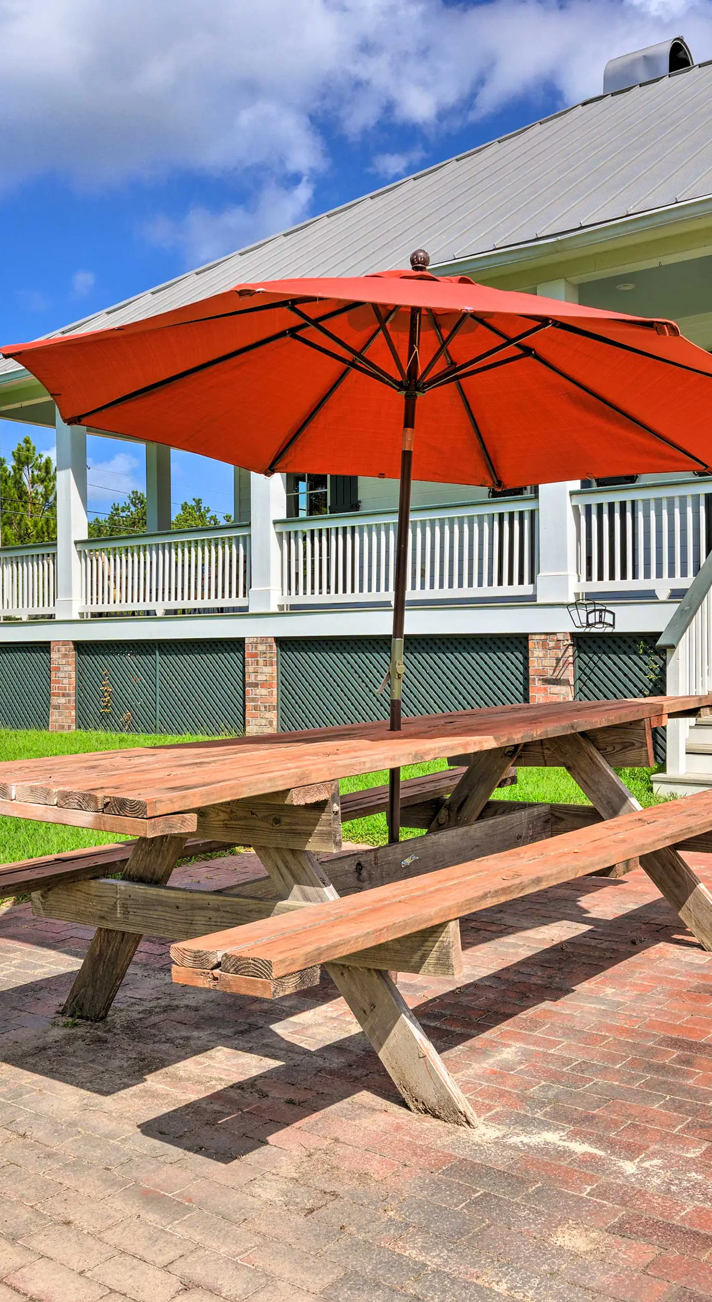 Bright Waveland Home - Walk to Beach Access!