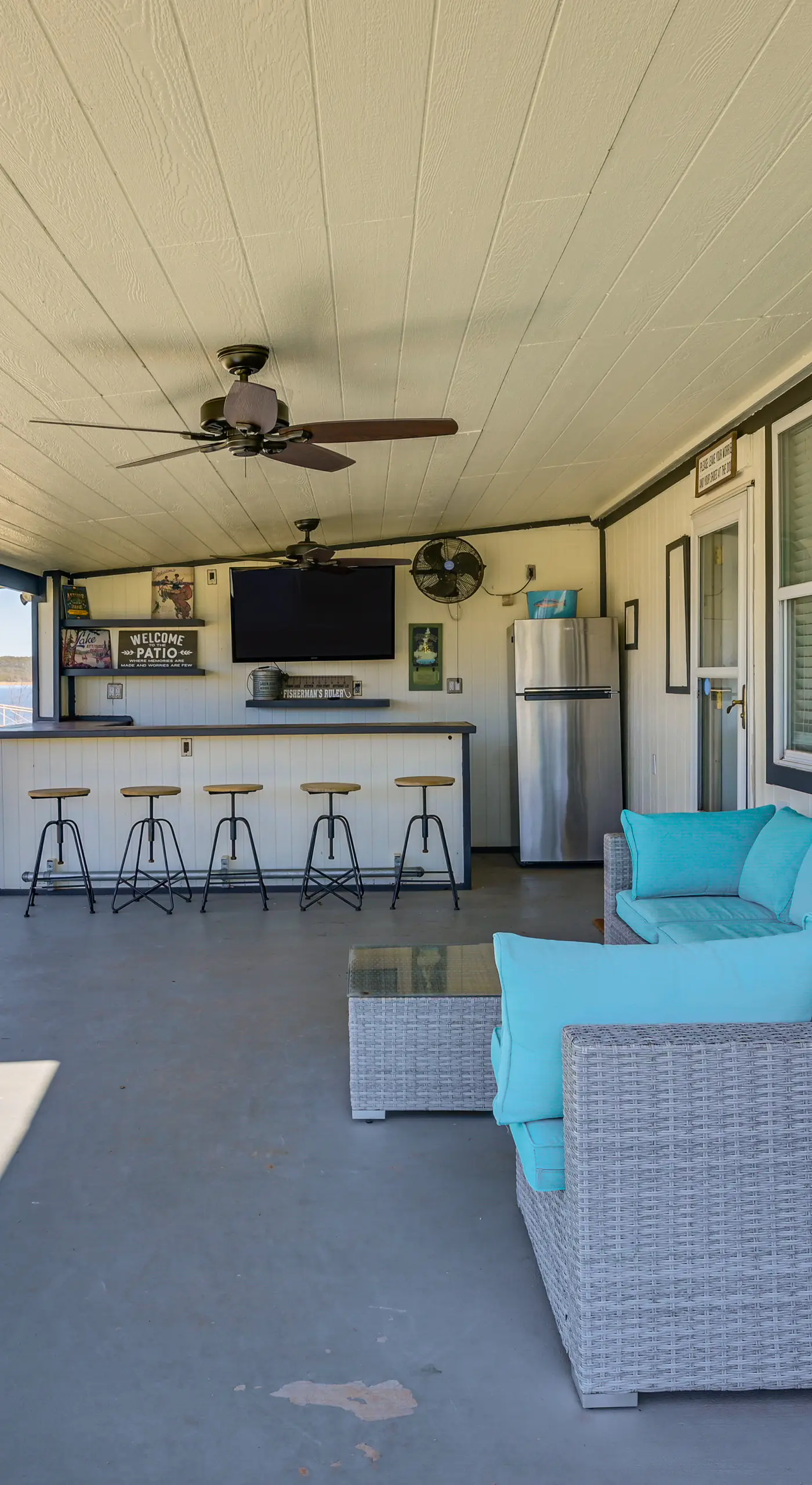 Dock & Patio: Possum Kingdom Lake House