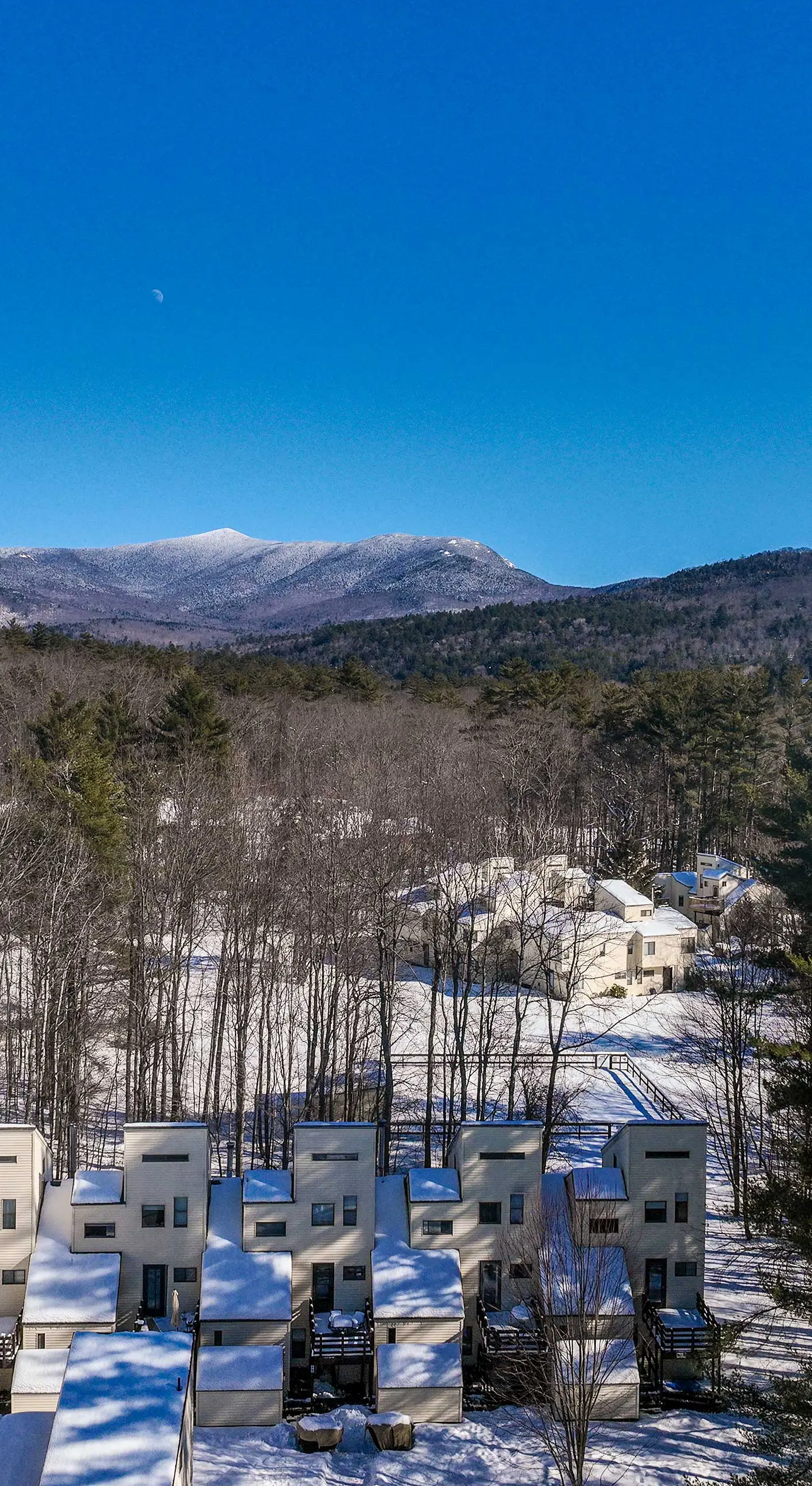 Unique Thornton Townhome: Swim, Ski, & Hike!
