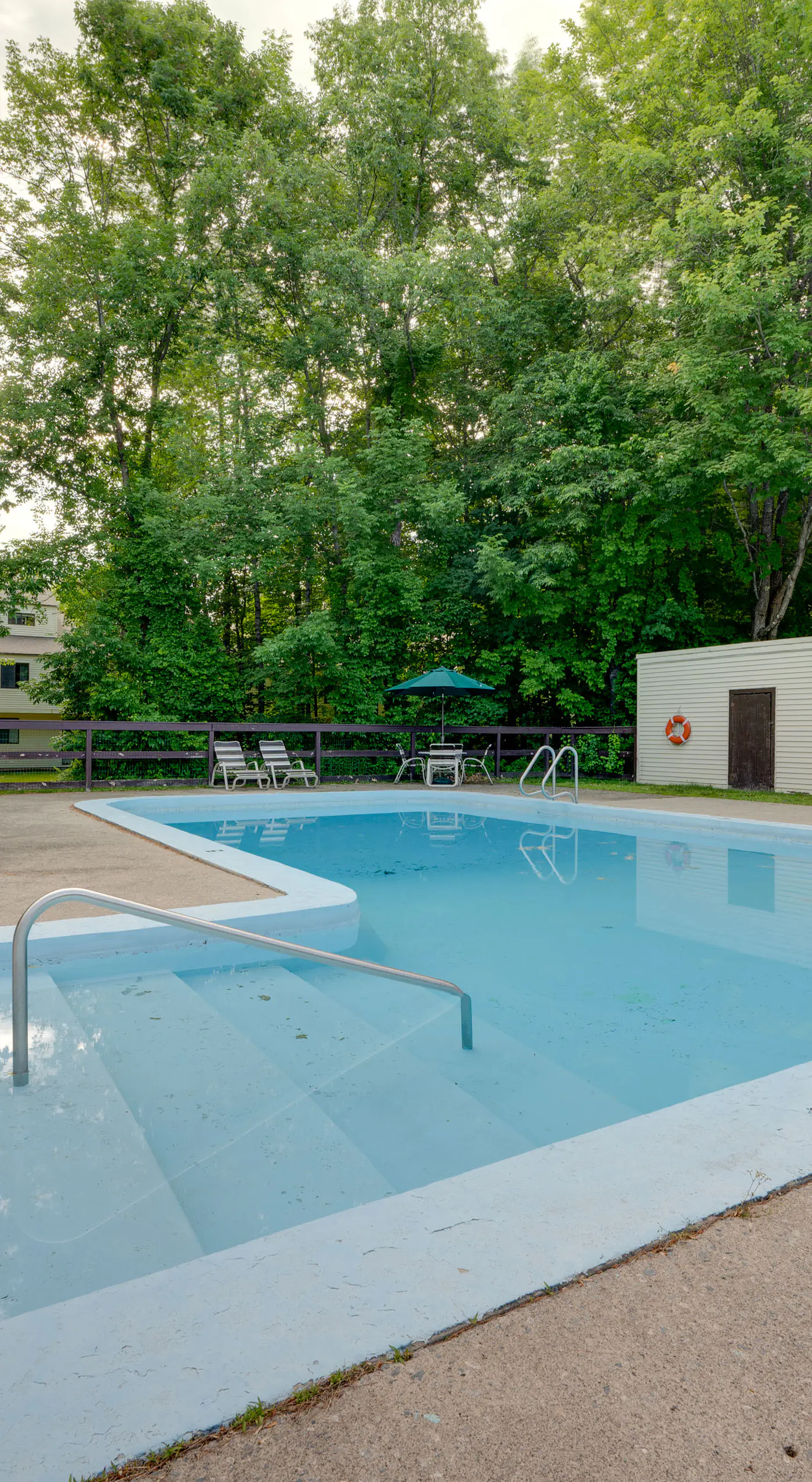 Unique Thornton Townhome: Swim, Ski, & Hike!