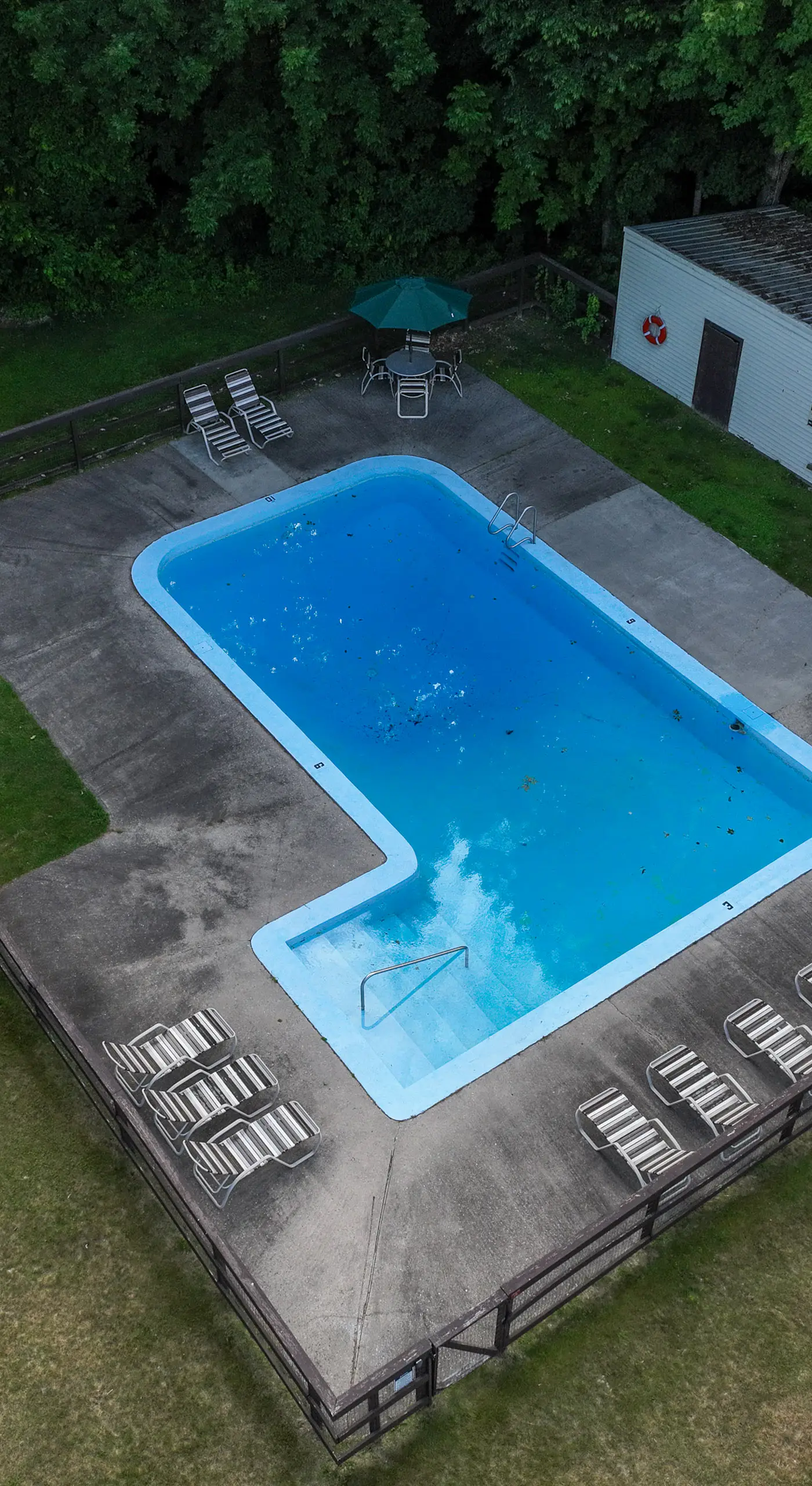 Unique Thornton Townhome: Swim, Ski, & Hike!