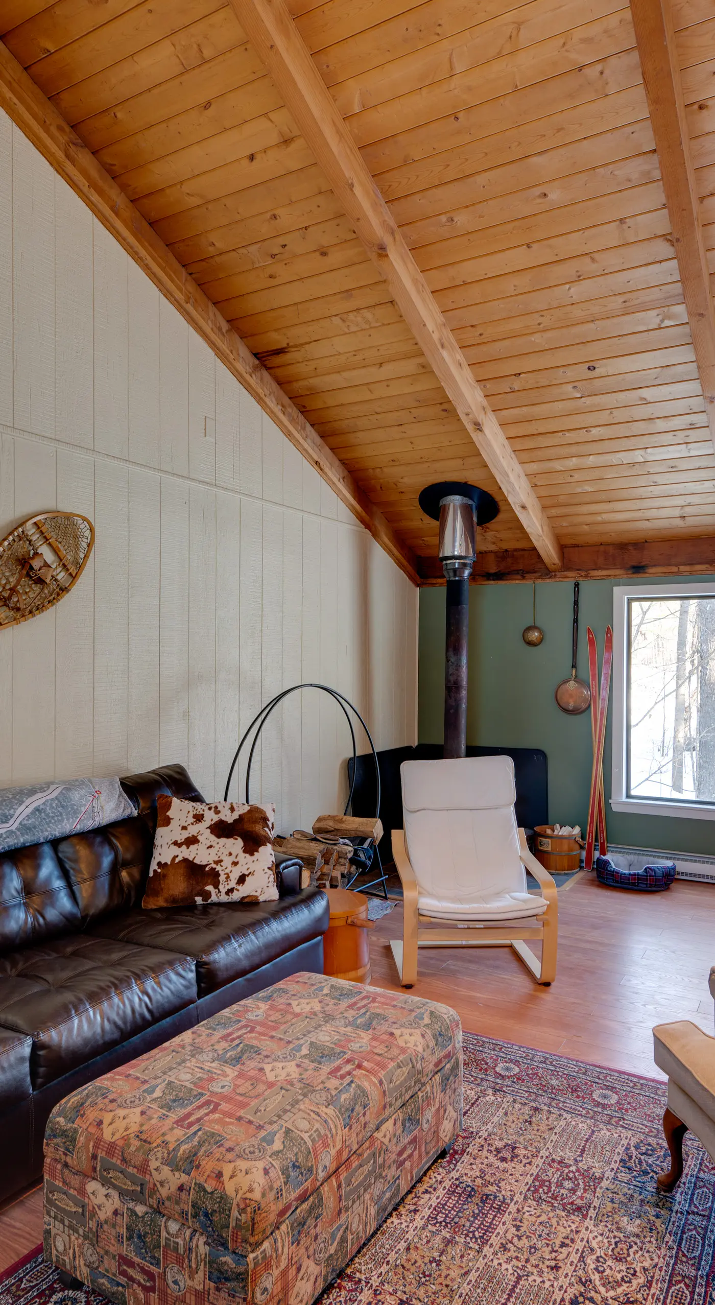 Unique Thornton Townhome: Swim, Ski, & Hike!
