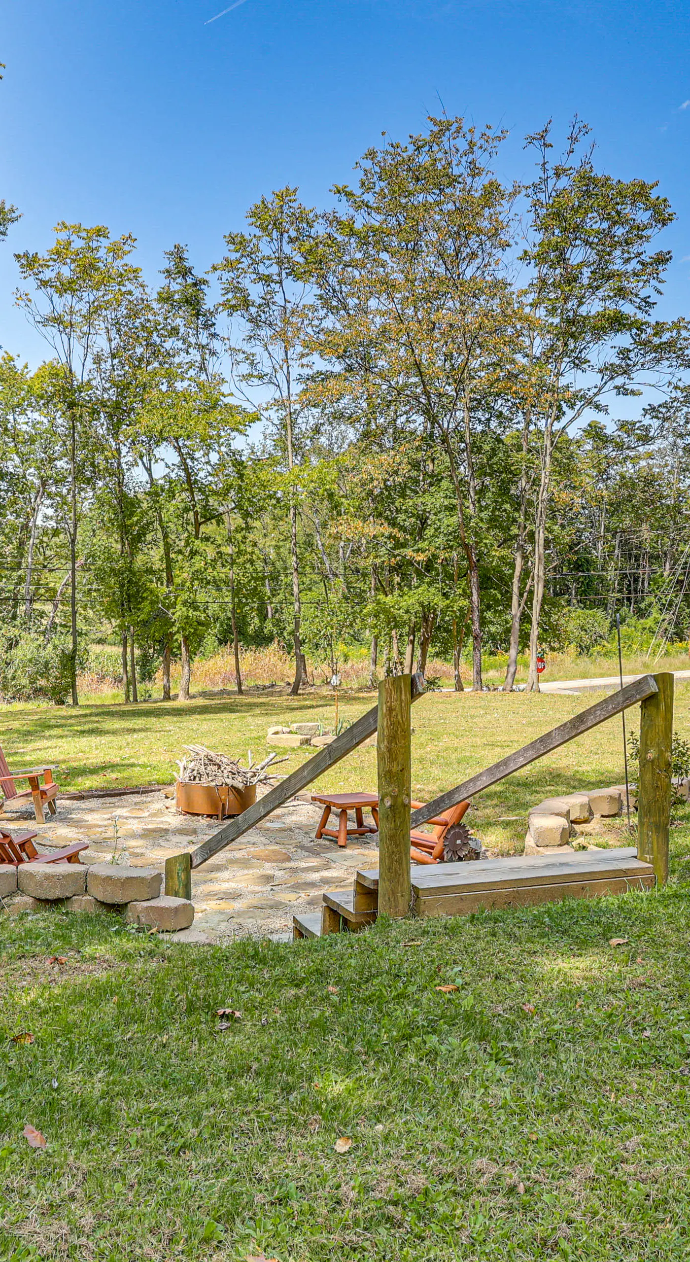 Charming Couples Cabin on 40 Acres in Zanesville