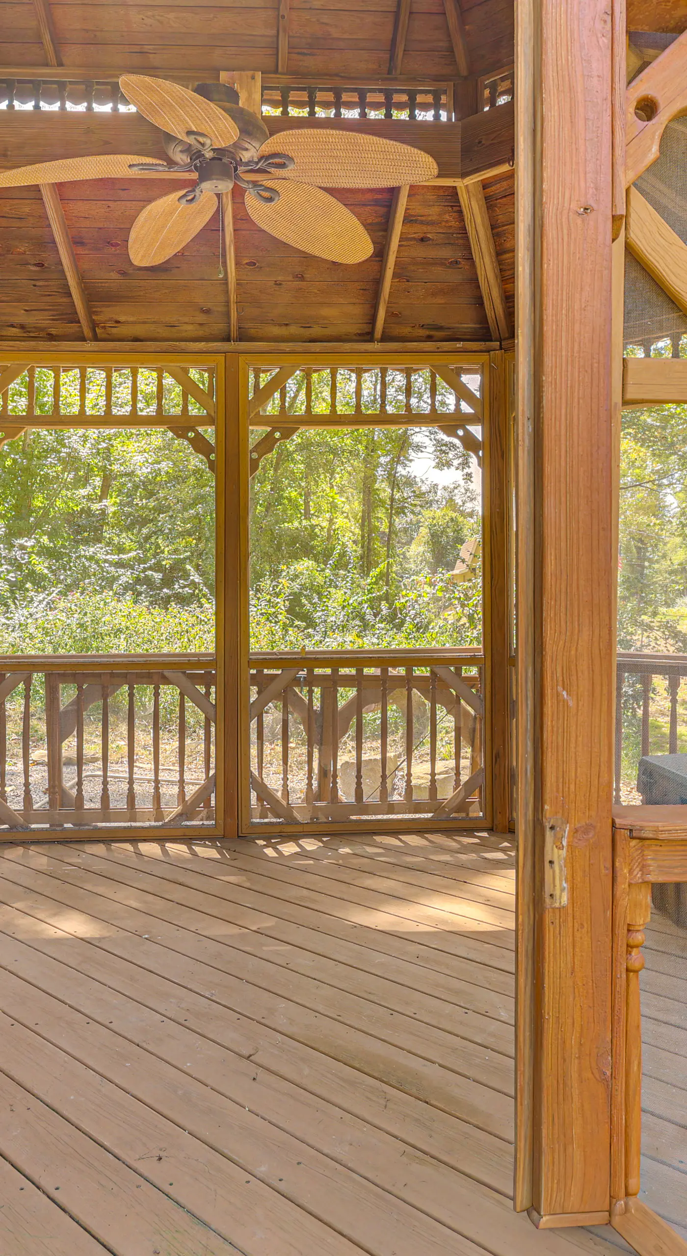 Charming Couples Cabin on 40 Acres in Zanesville