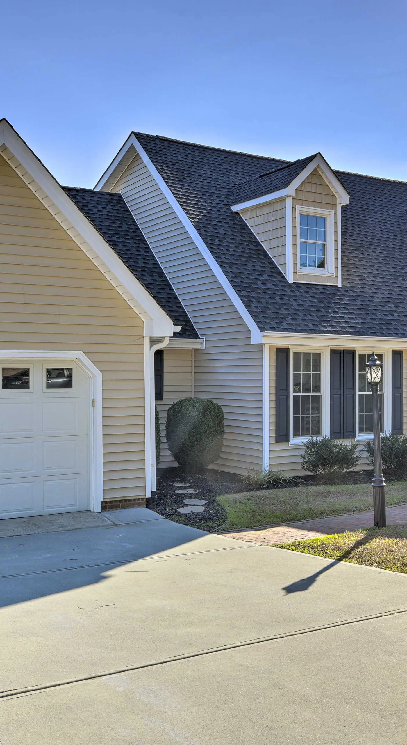 Carolina Lakes Family Home w/ Pool, Kayaks & Dock!