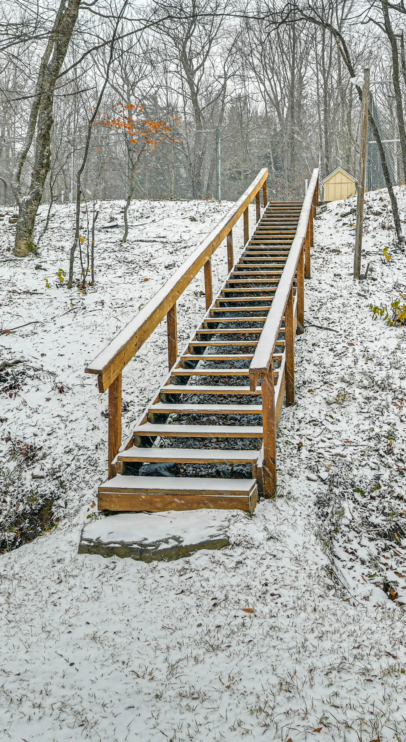 8 Mi to Mt Snow: 'Cozy Bear Cabin' w/ Hot Tub!