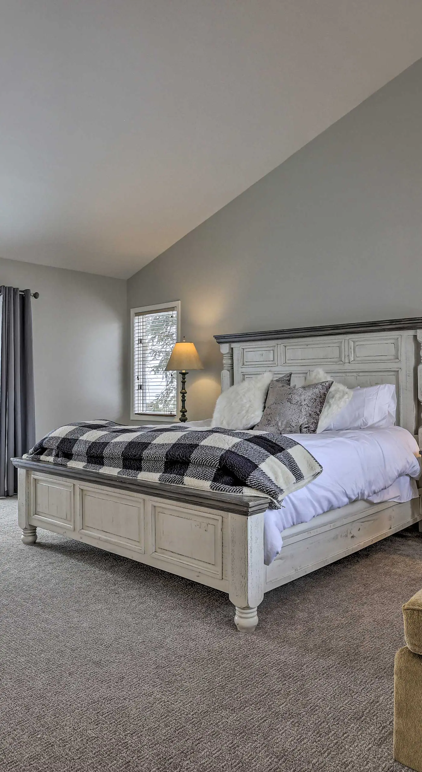 Avon Duplex w/ Hot Tub: Near Vail Hiking & Golf!